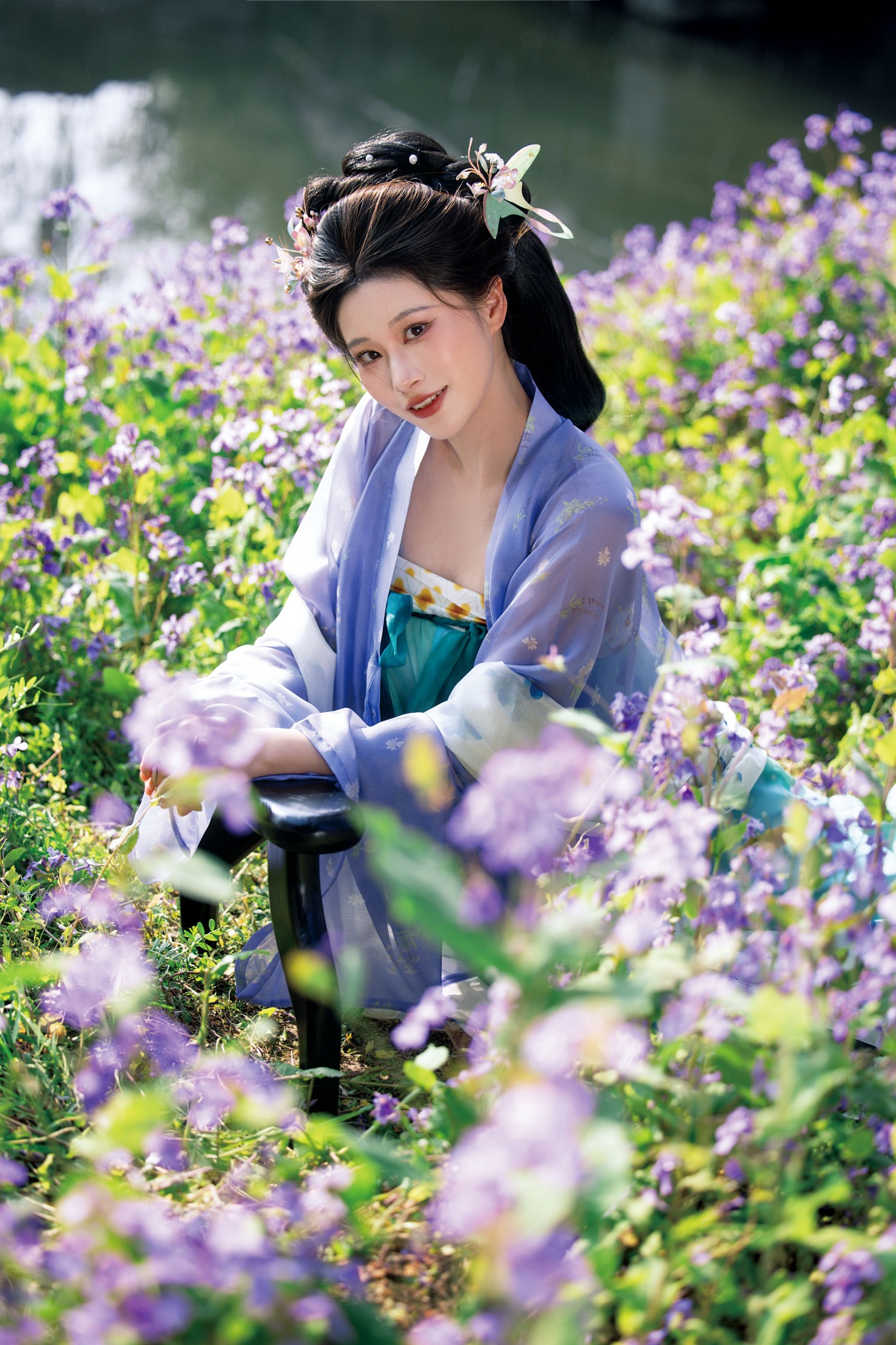 百变小洁 - 《二月兰汉服》[13P]