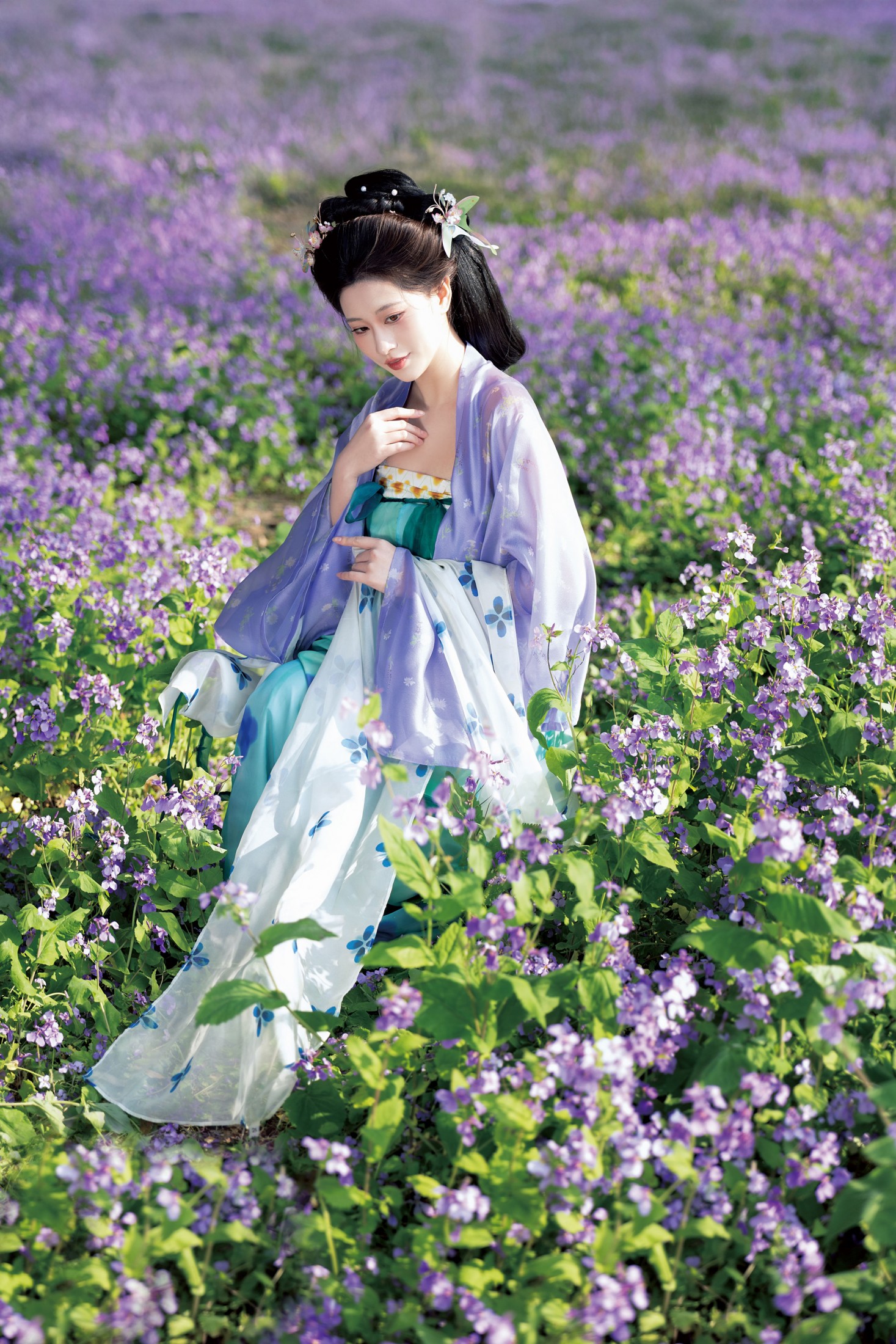 百变小洁 - 《二月兰汉服》[13P]