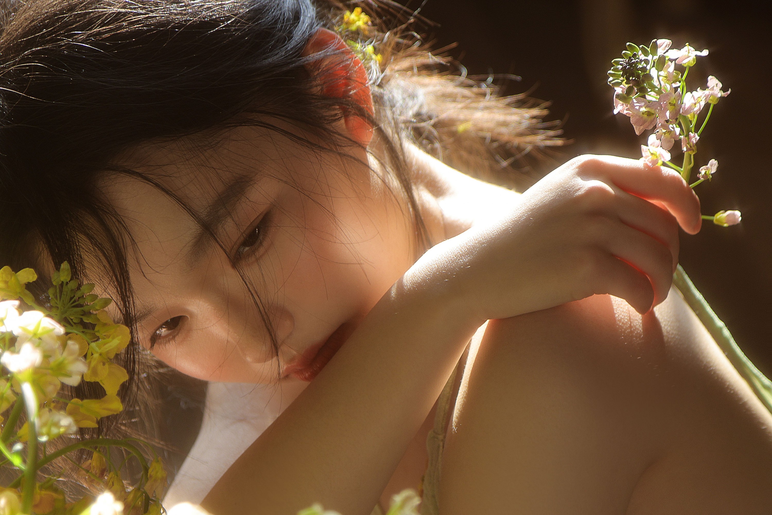 不是酱紫 – 《油菜花》[15P]