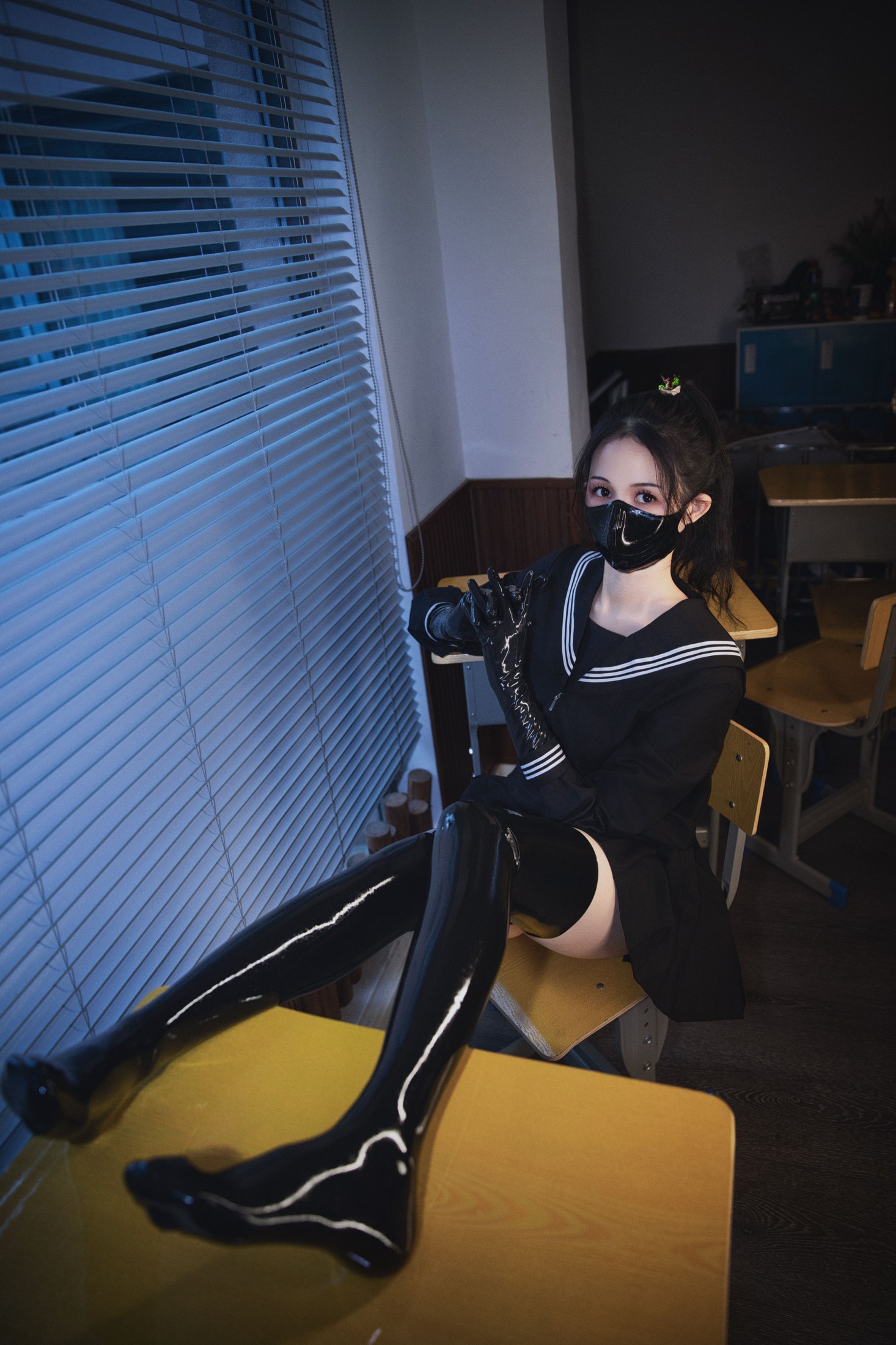 夏萱然 - 《乳胶jk》[12P]