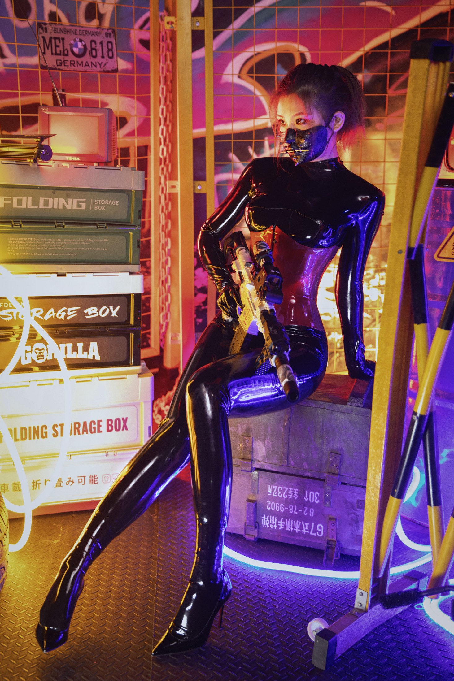 xuu - 《胶衣》[10P]