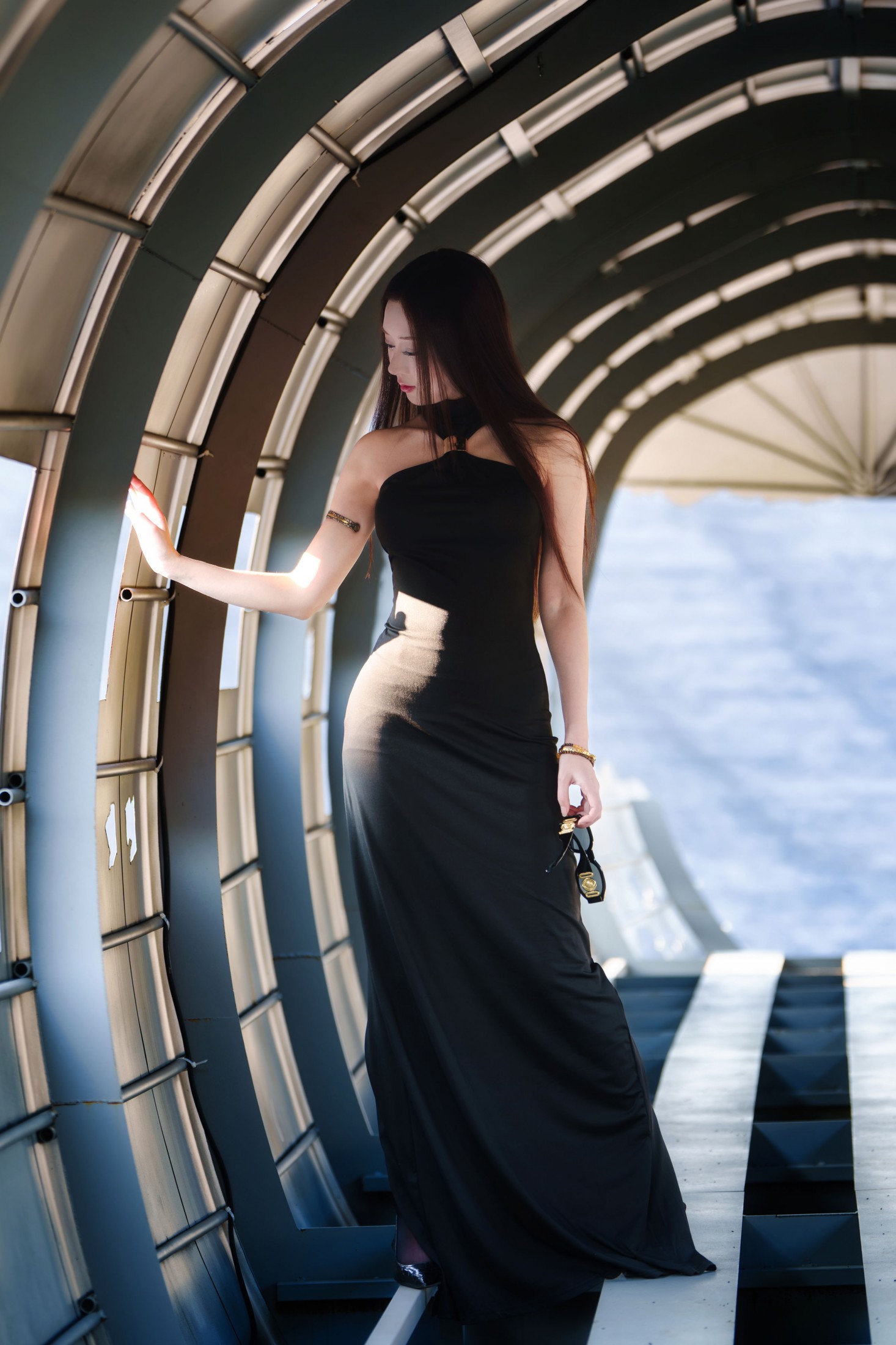 邓邓（摆烂版） - 《黑裙美女》[9P]