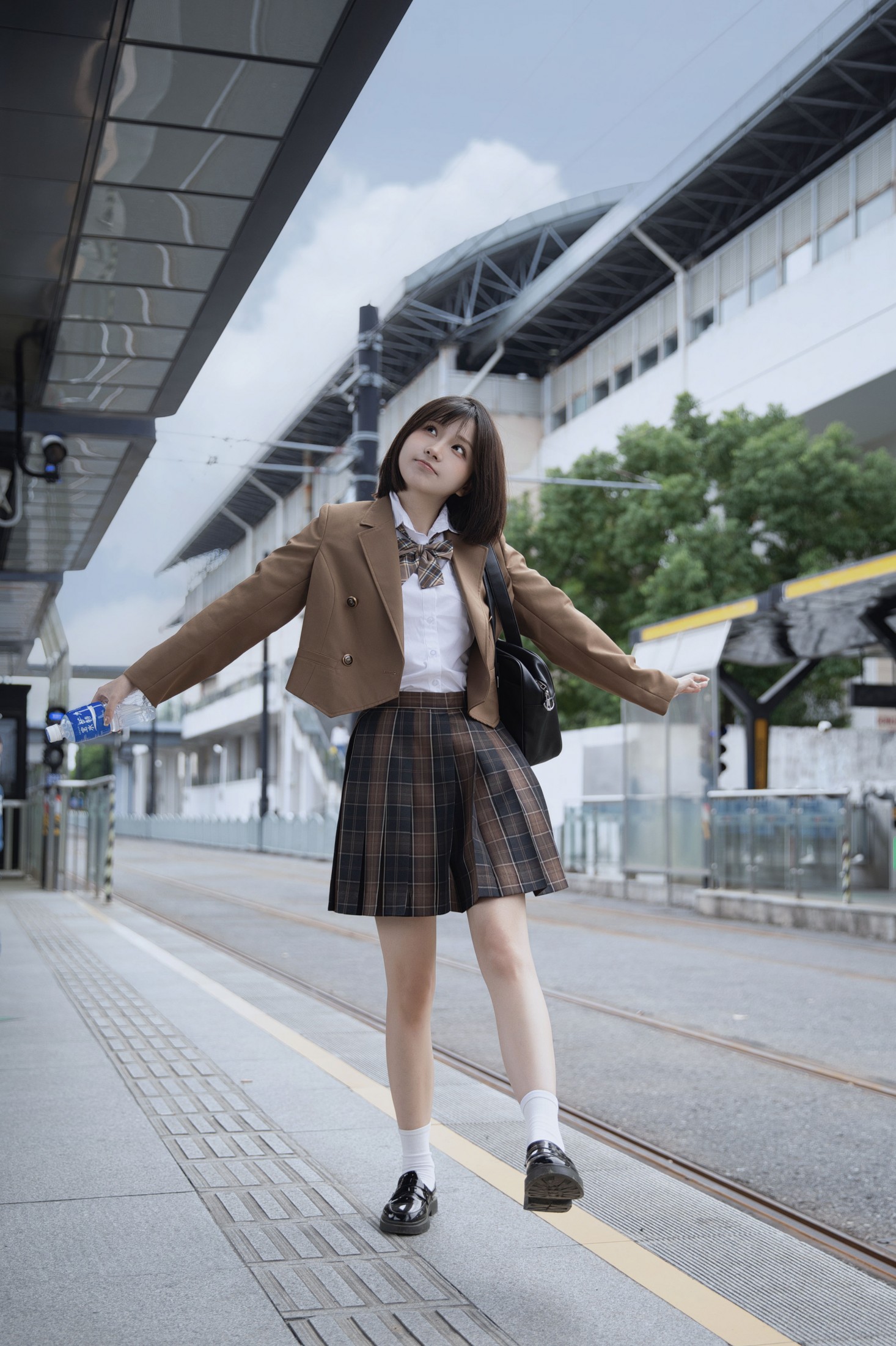 小汤圆圆 - 《车站》[15P]