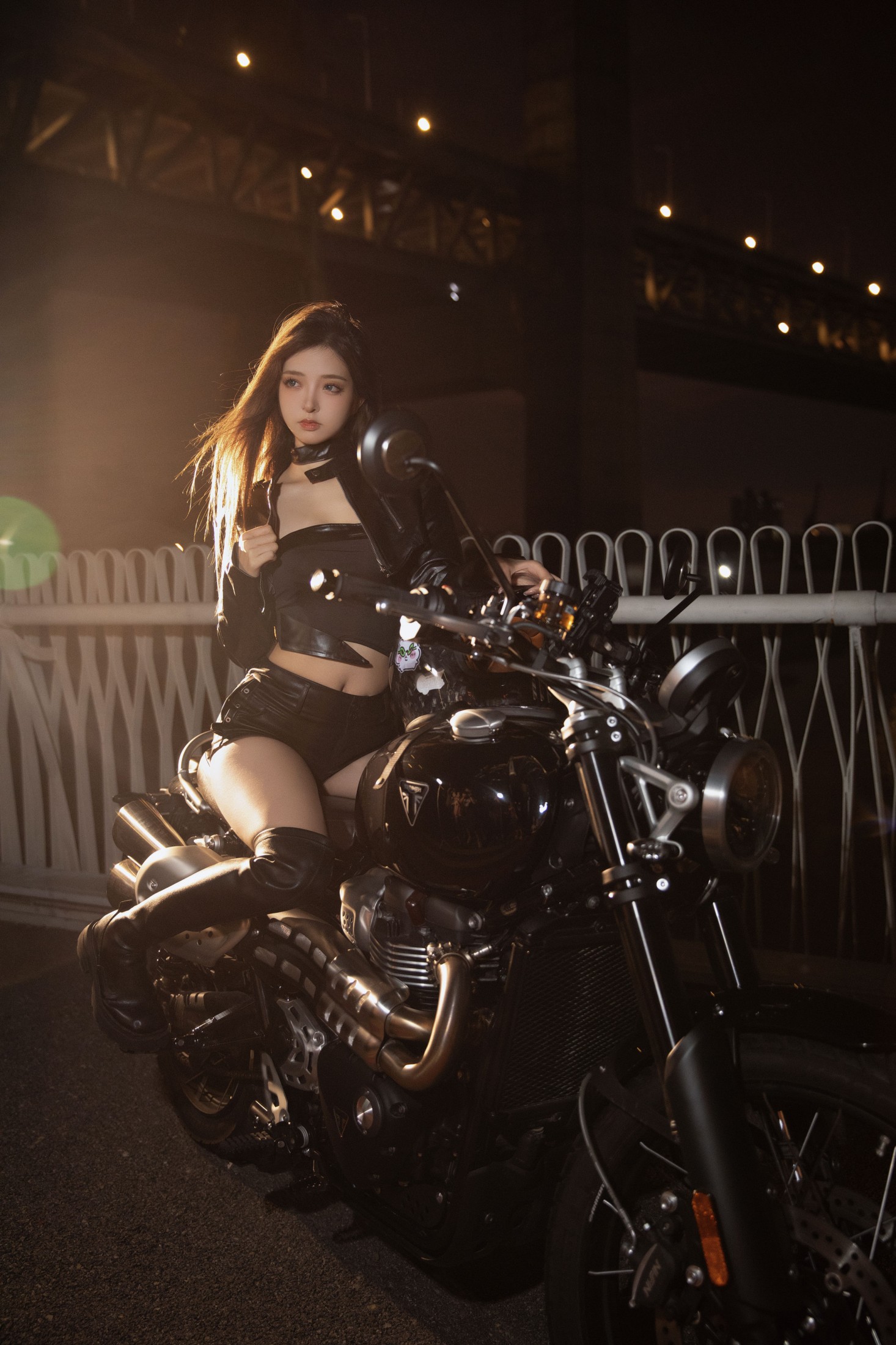 呆萌琳 - 《机车美女》[20P]