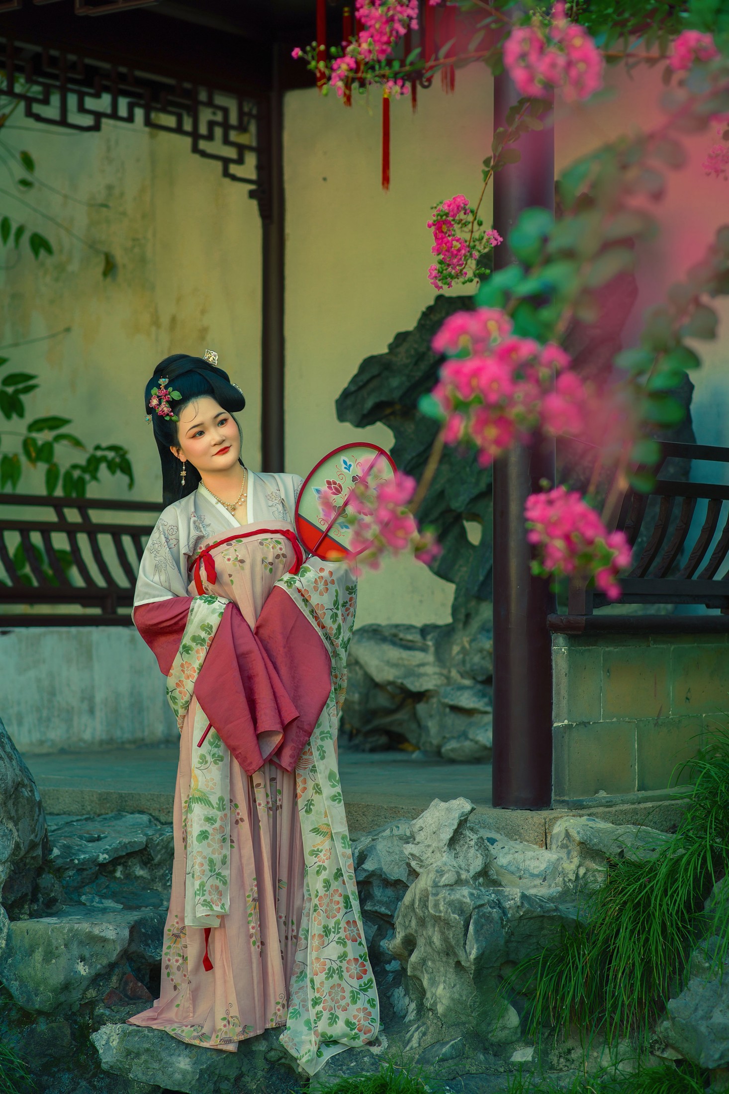 《网师园的紫藤》[16P]