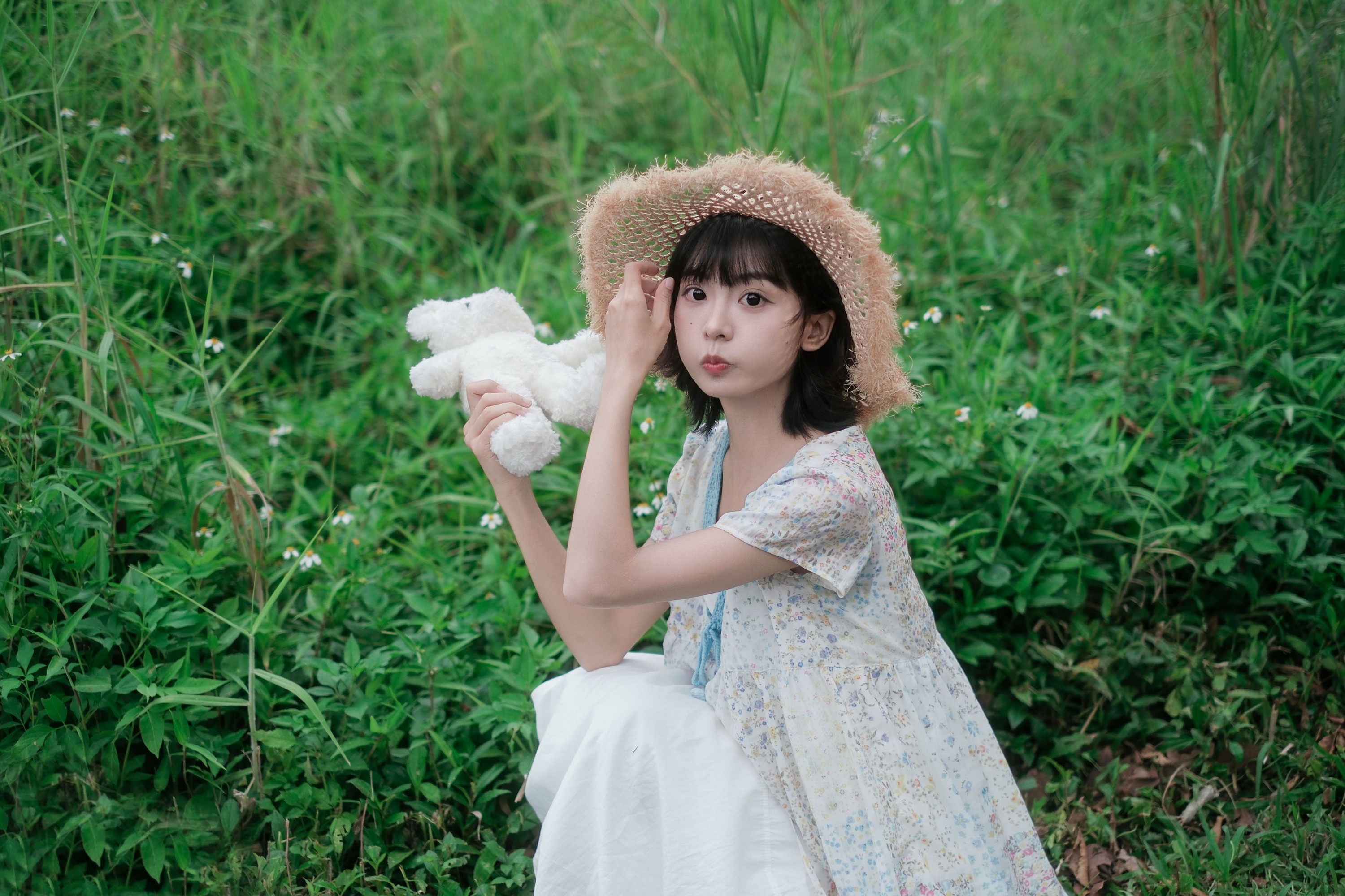 暗中讨饭 - 《夏日的浪漫，藏在漫野的绿意里》[36P]