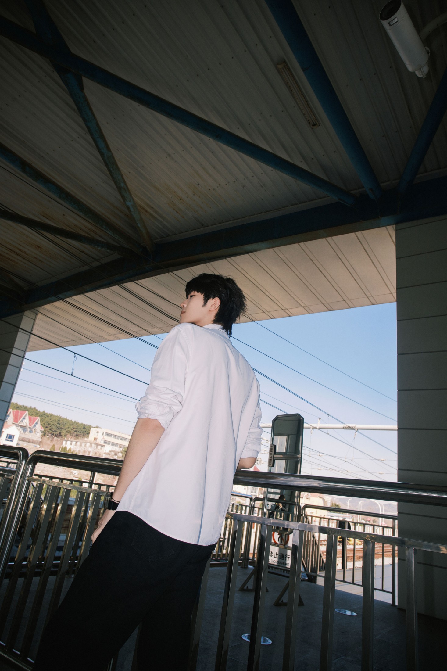 丁丁不刷牙 - 《轻轨站少年》[19P]