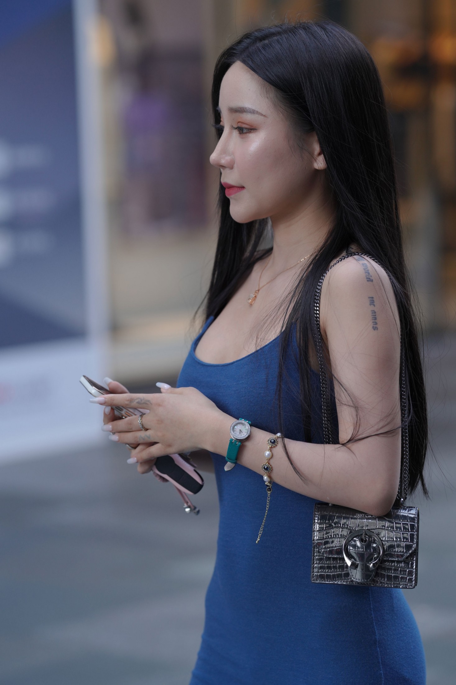 《不免追问》[19P]