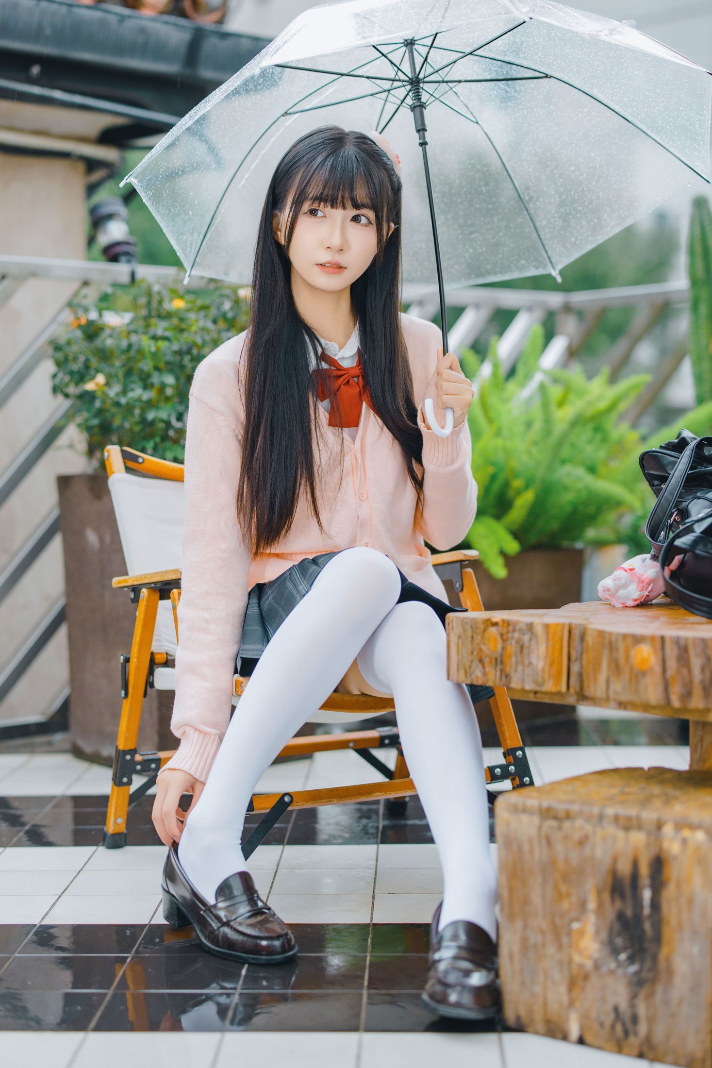 vv大王 - 《雨天JK》[36P]