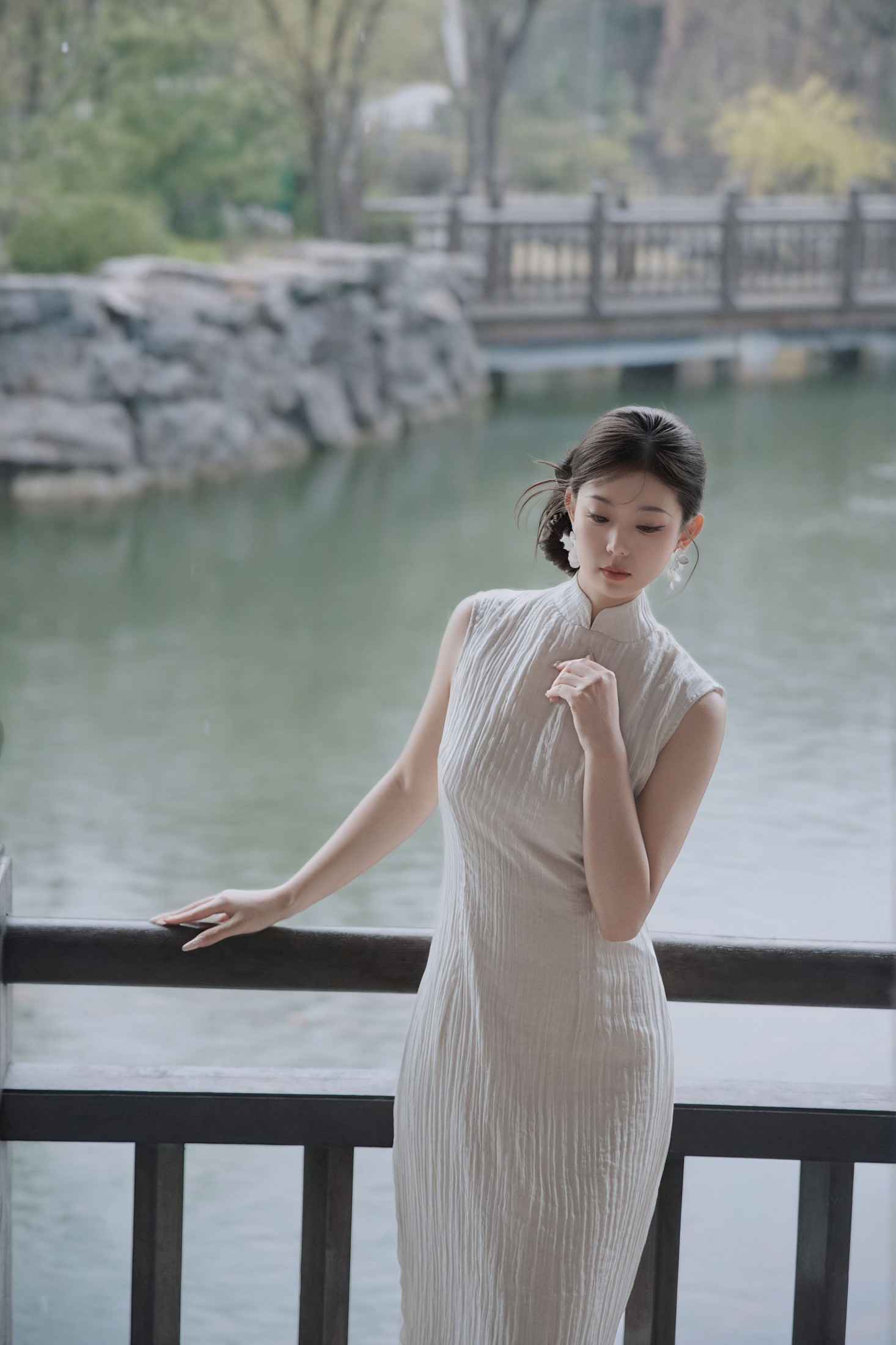 涵 - 《雨天游园》[36P]