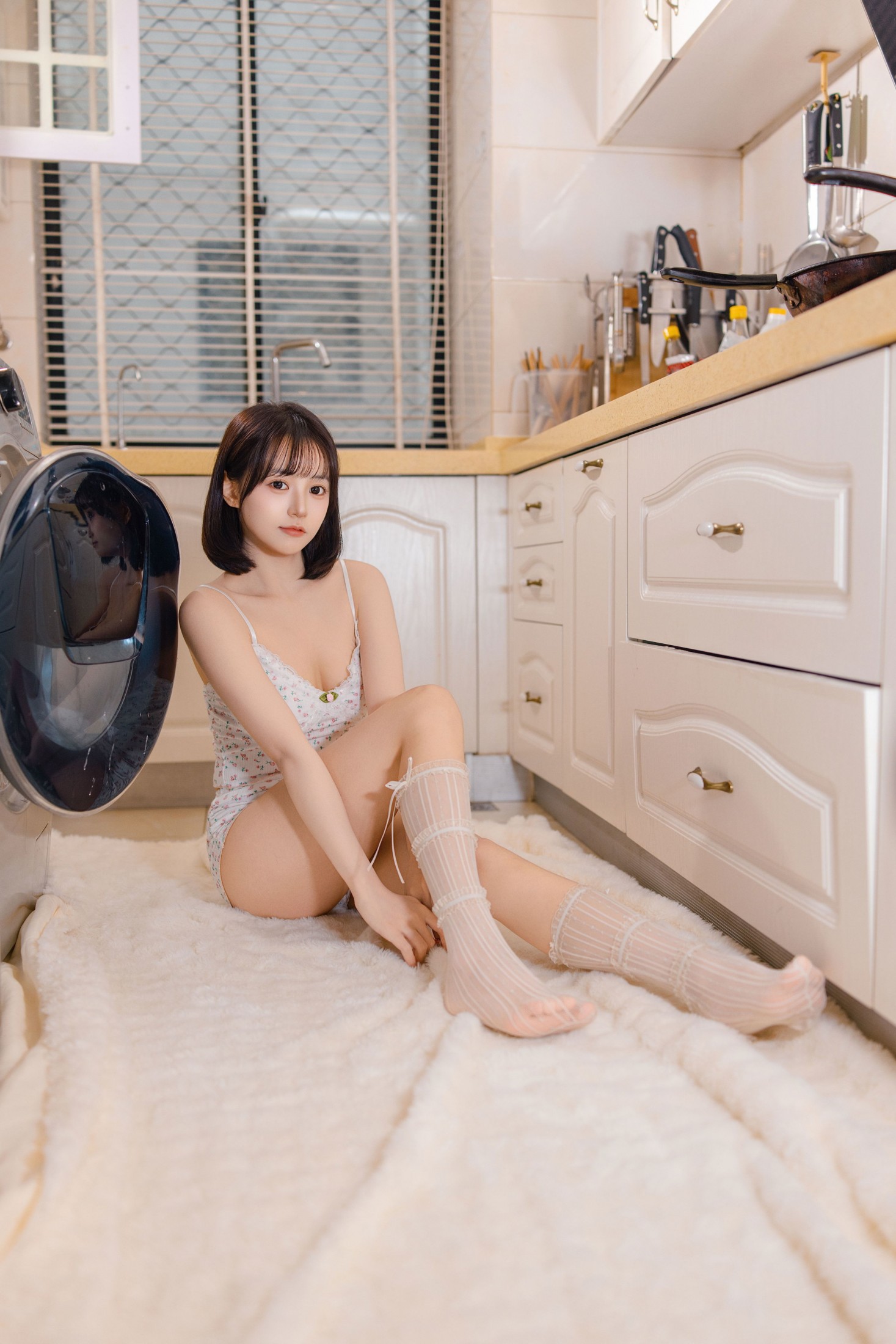 《窗边的少女》[35P]