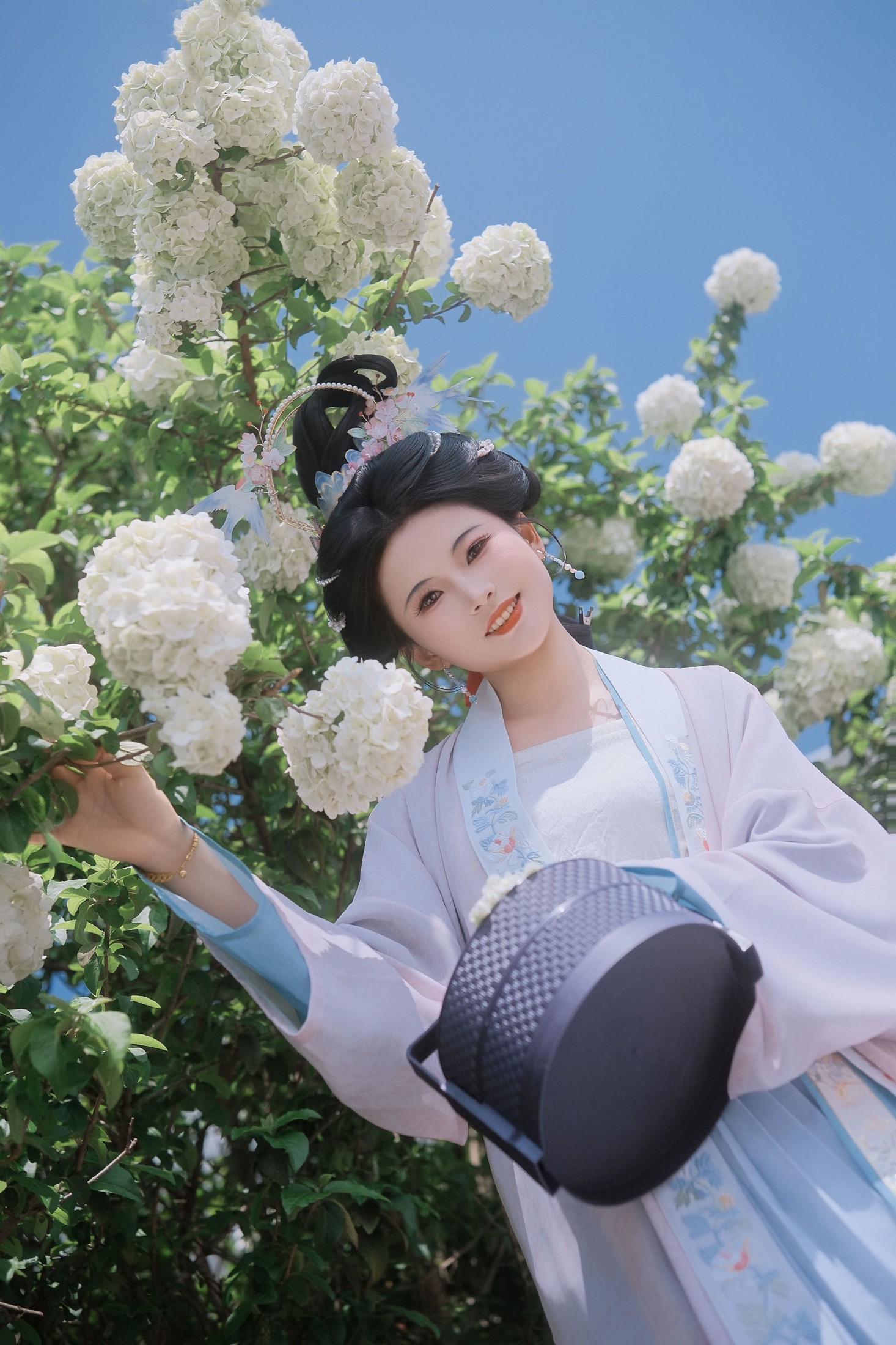 《春满绣球》[22P]