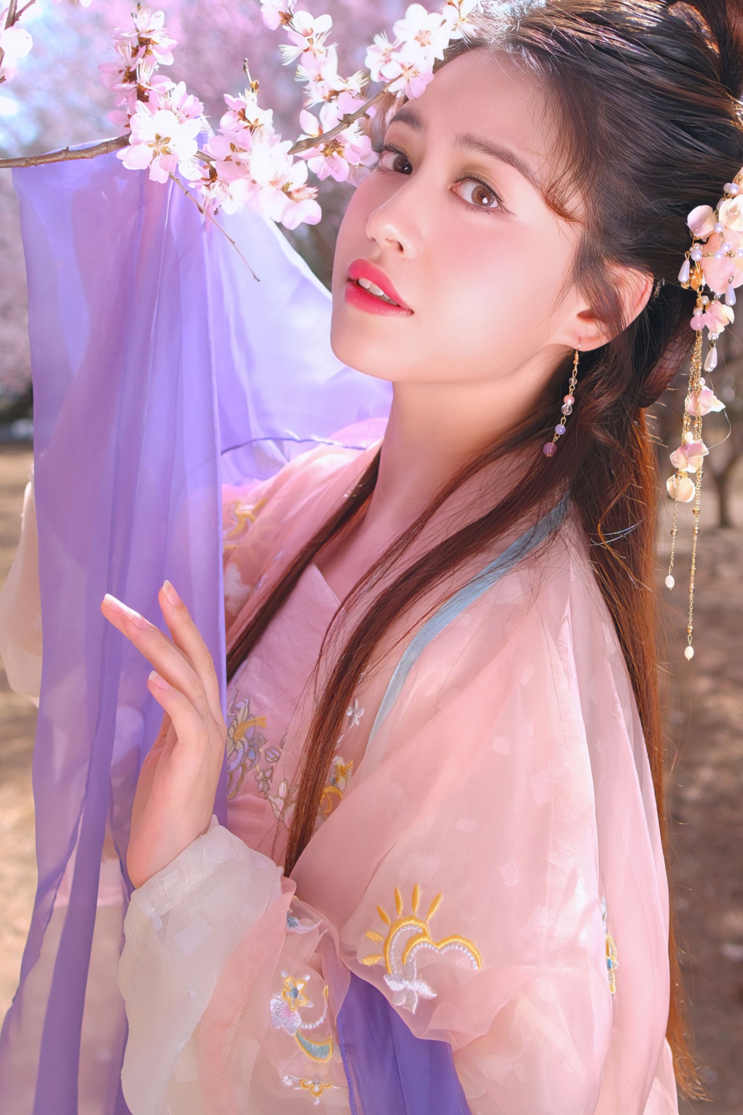 《桃之夭夭，灼灼其华》[70P]