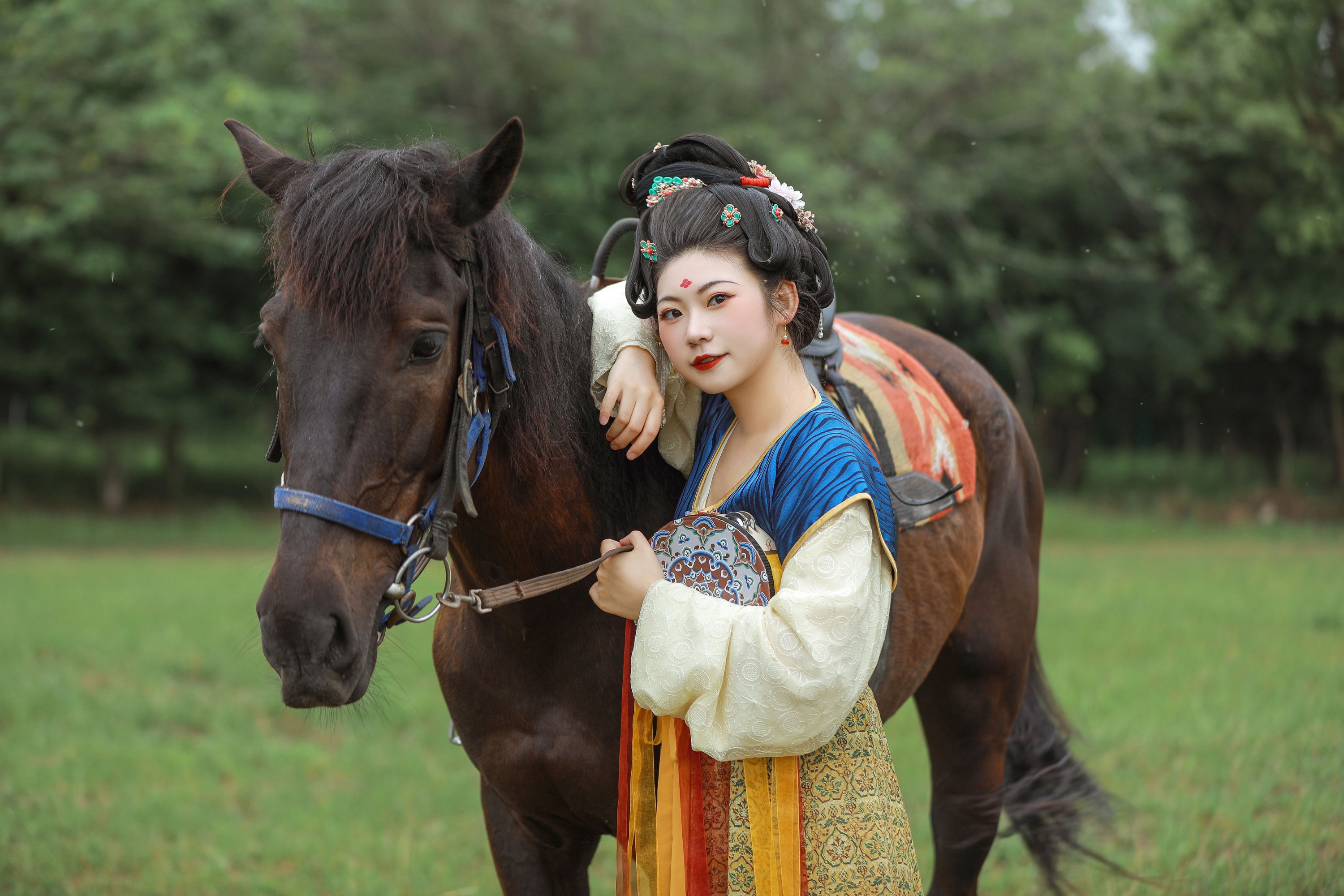 《牵马的唐朝女人》[18P]