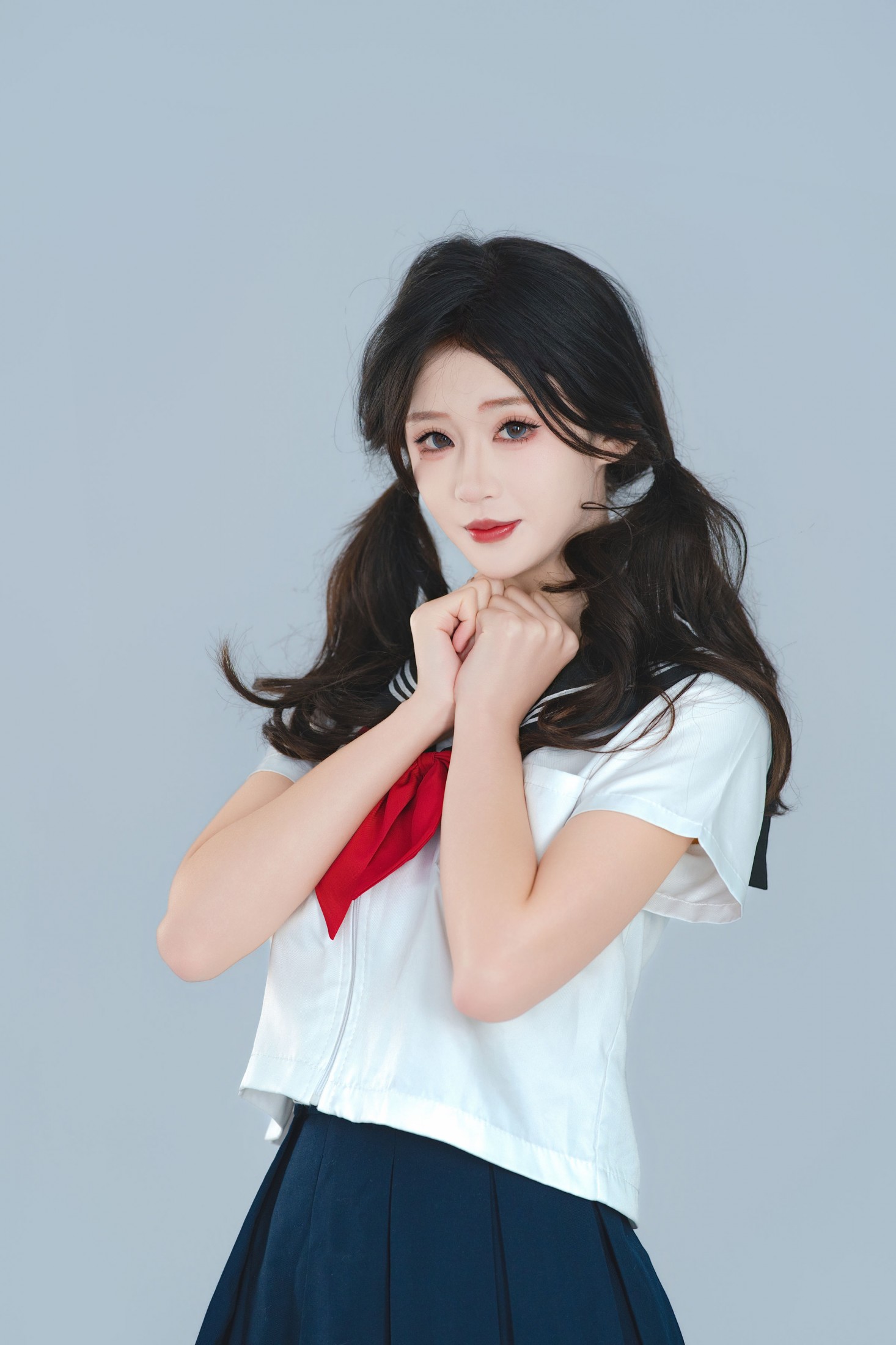 《日系水手服・浅灰背景 被定格的青春心事》[105P]