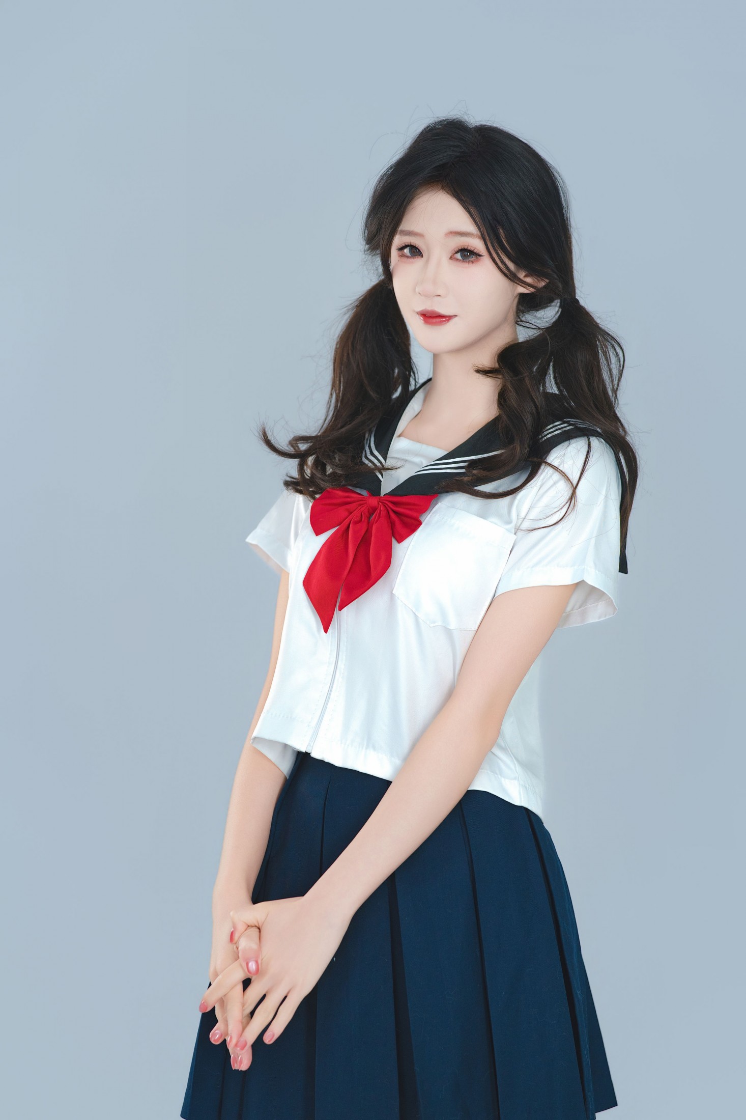 《日系水手服・浅灰背景 被定格的青春心事》[105P]