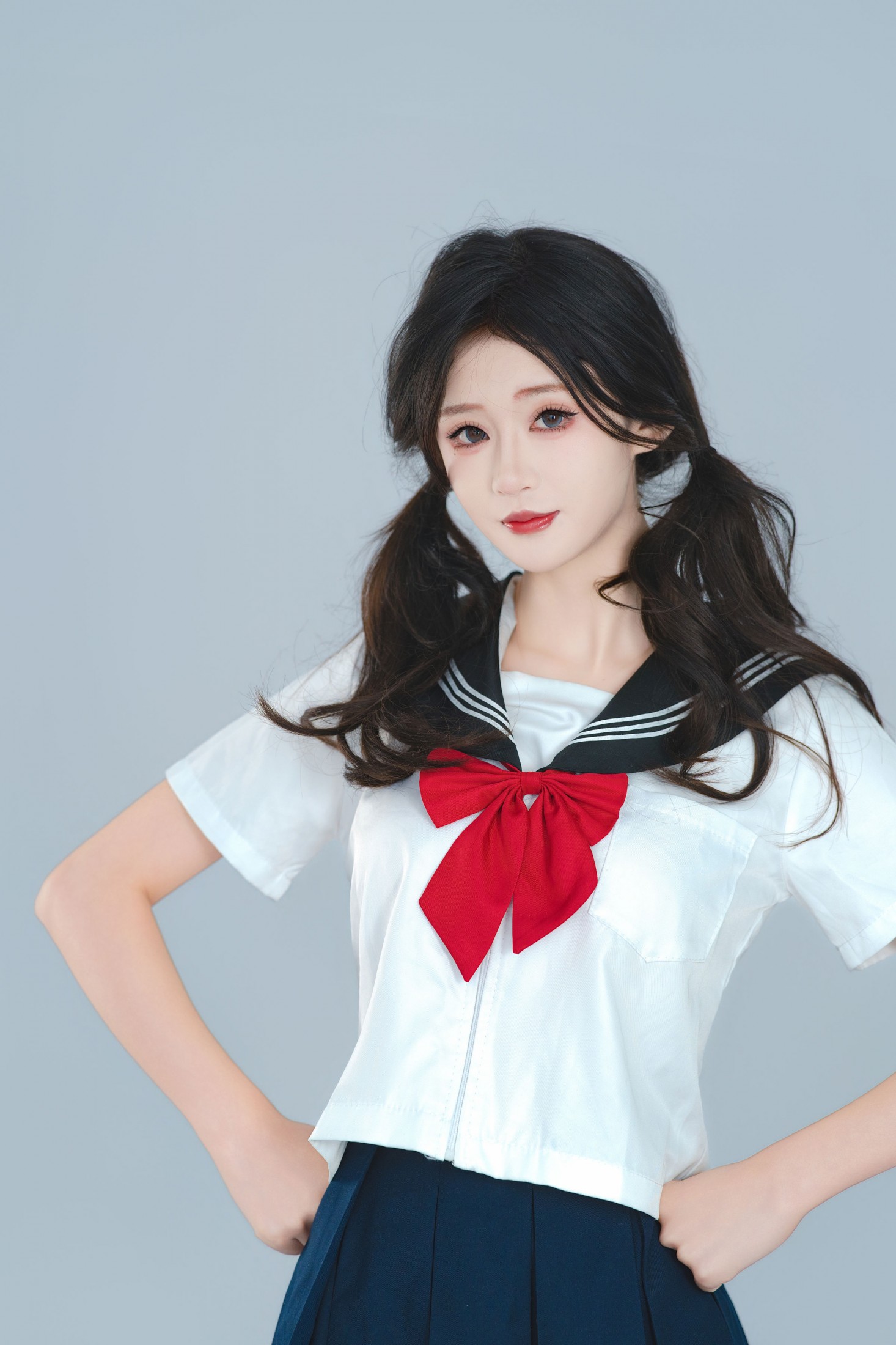 《日系水手服・浅灰背景 被定格的青春心事》[105P]