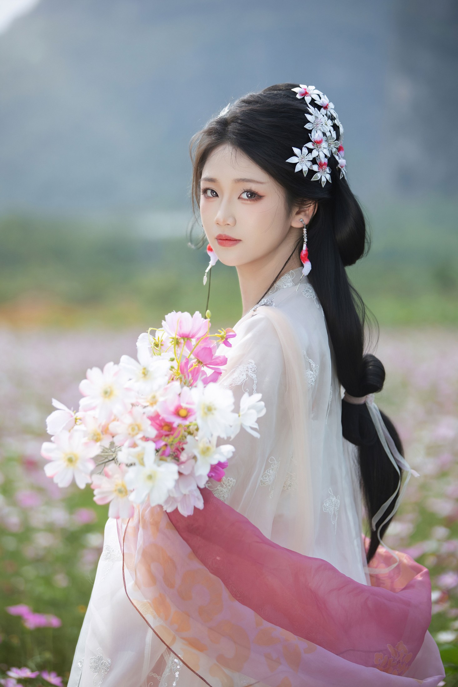 《露芜衣》[24P]