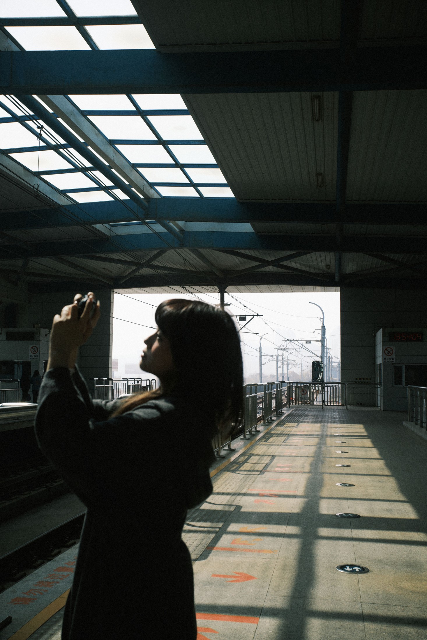 《轻轨站少女心事》[24P]