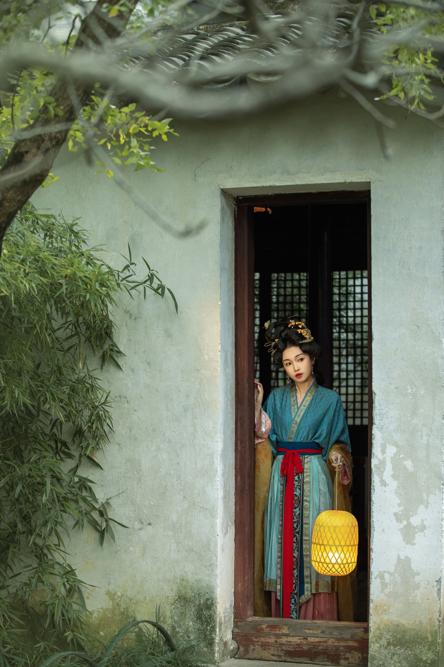 《初秋园林仕女图》[32P]