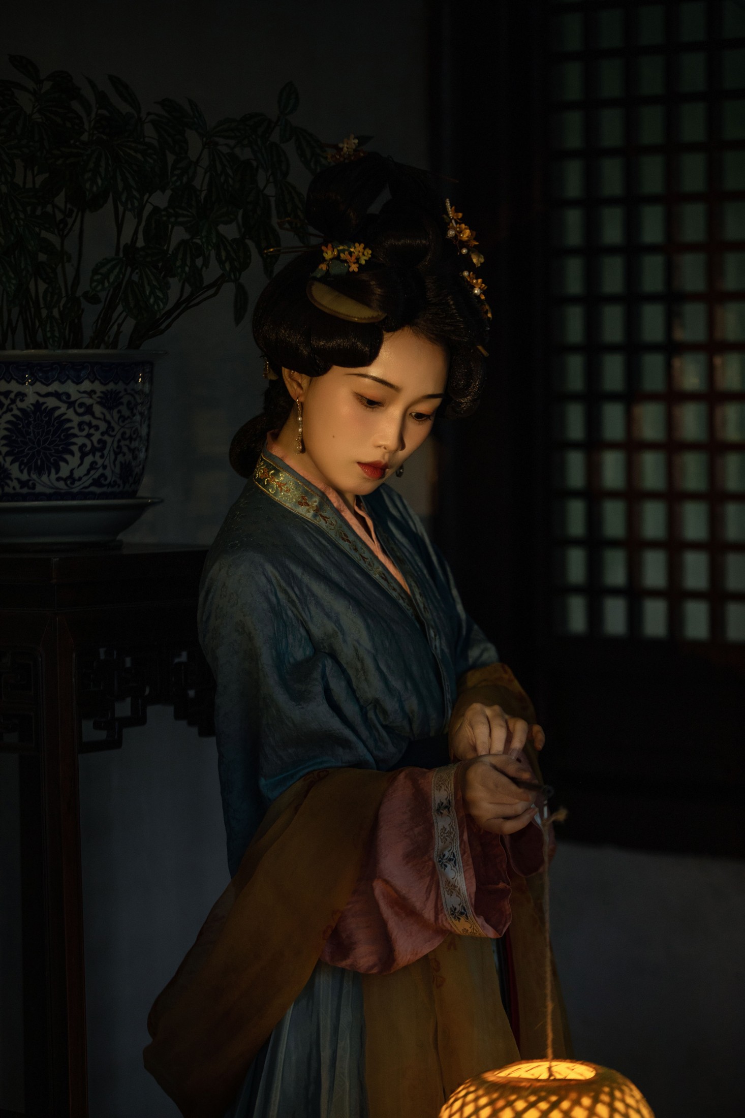 《初秋园林仕女图》[32P]