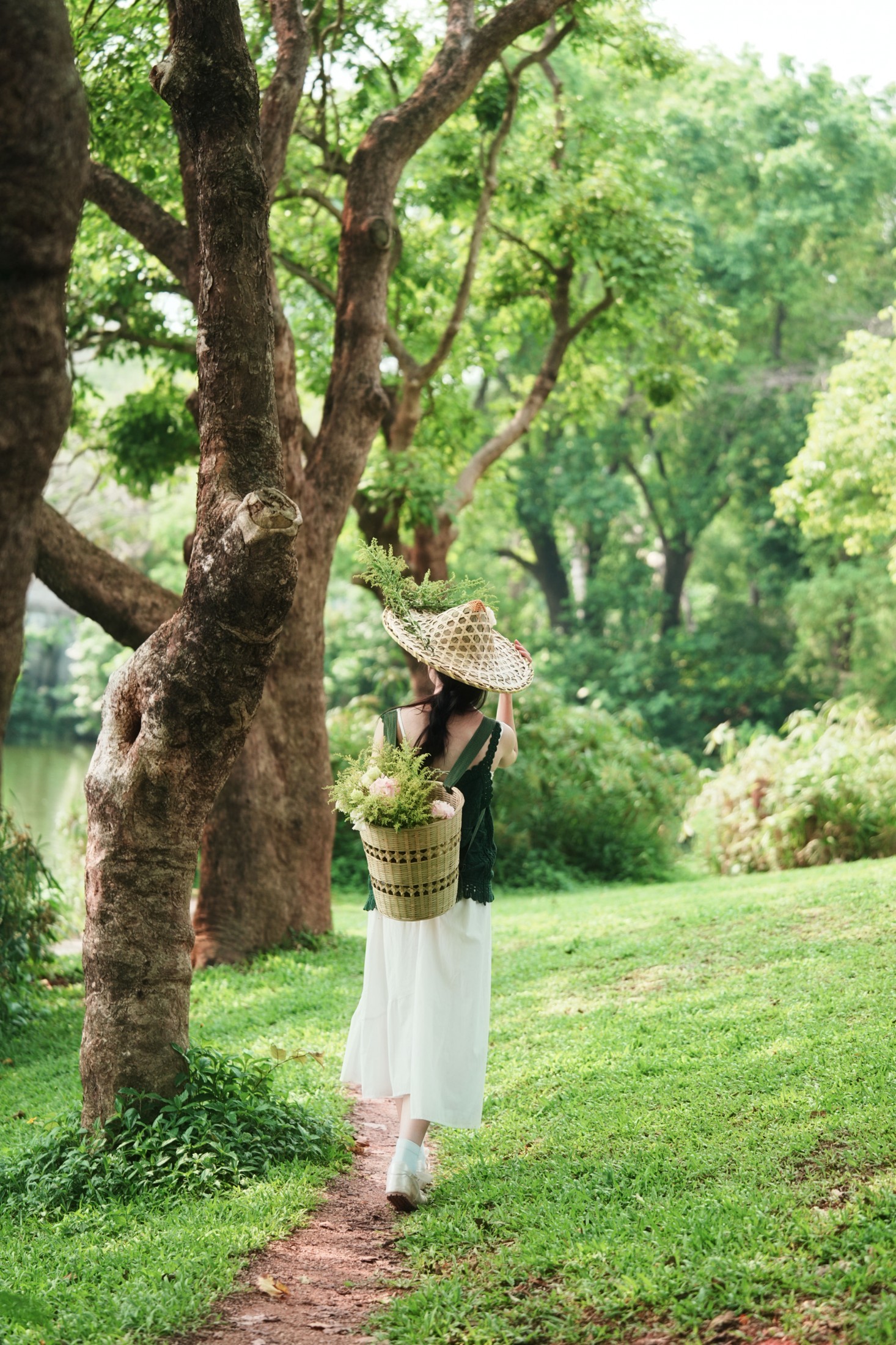 《绿野与她｜森系写真》[9P]