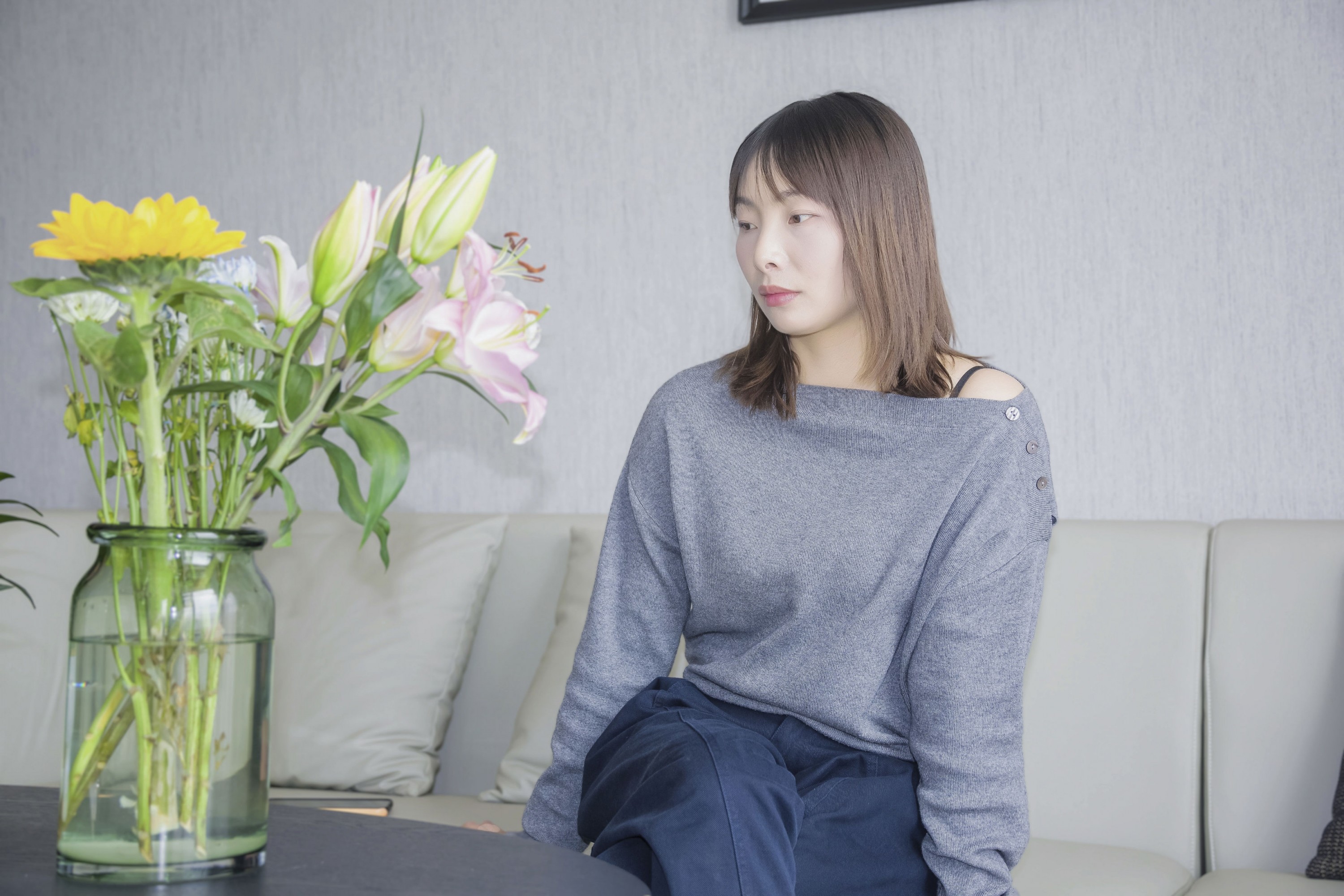 《室内美女情绪风优雅忧郁风》[47P]