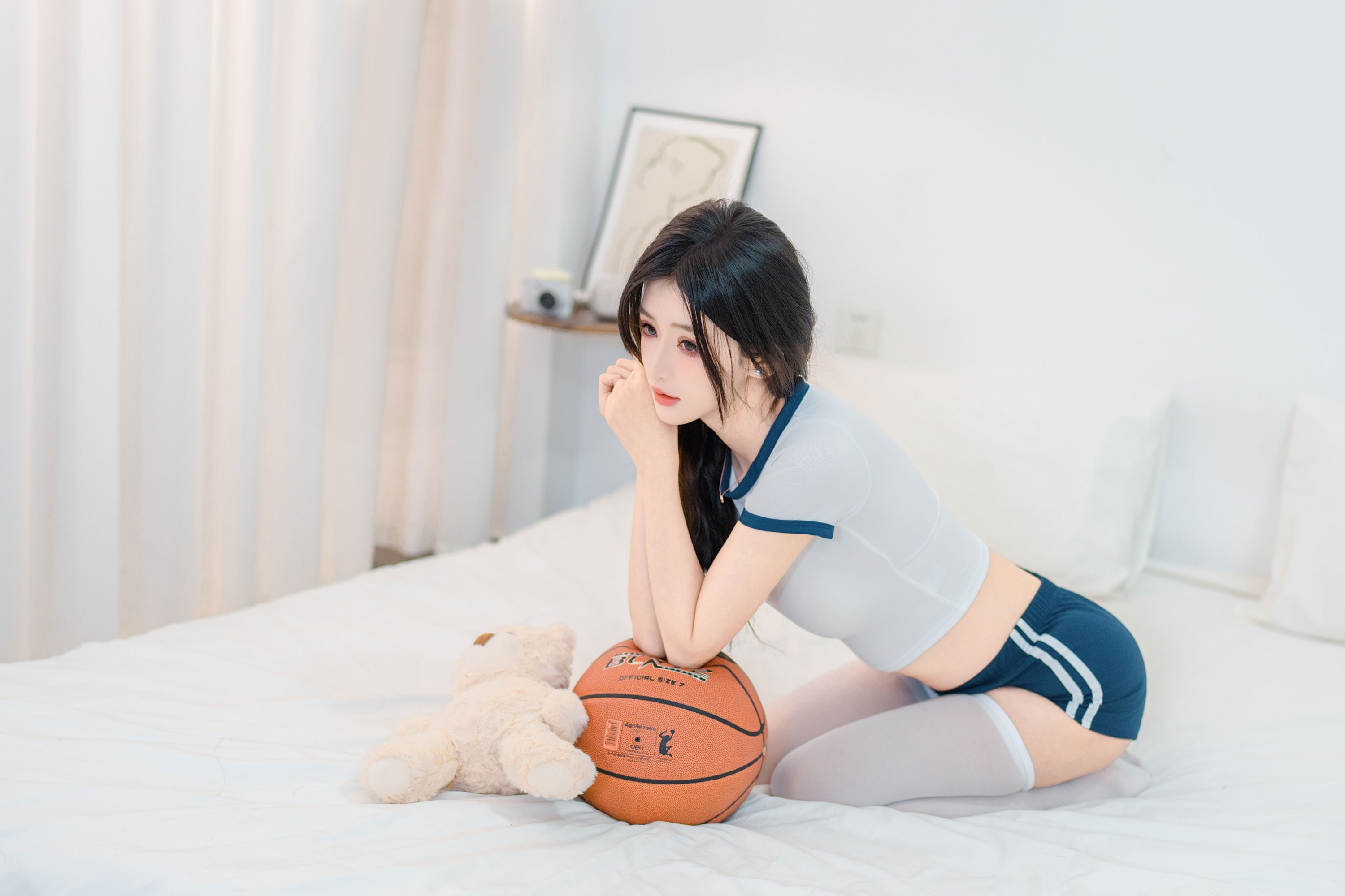 《短款体操服・卧室里未寄出的夏天》[87P]