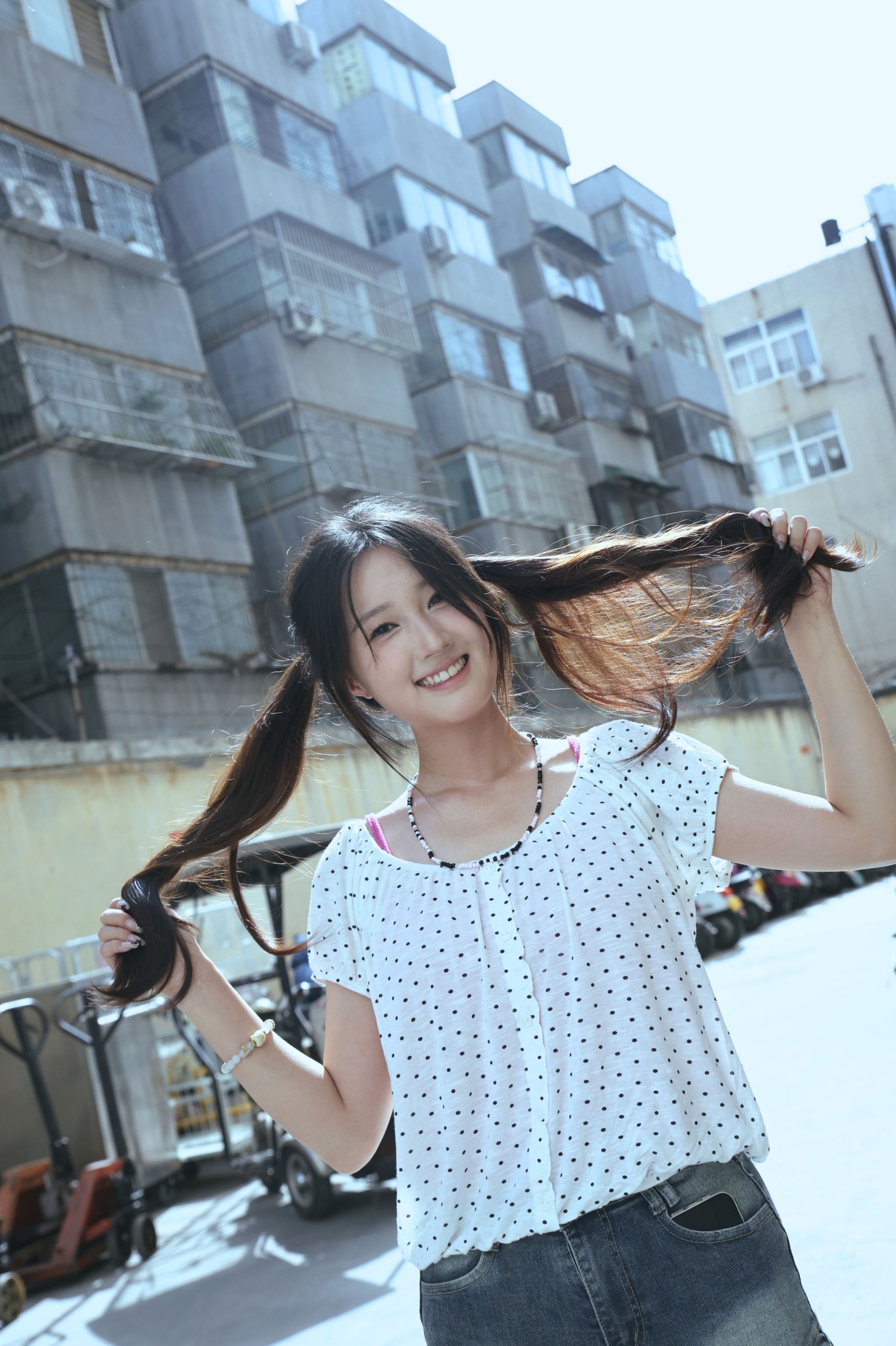 《2010到啦，你该醒了》[31P]