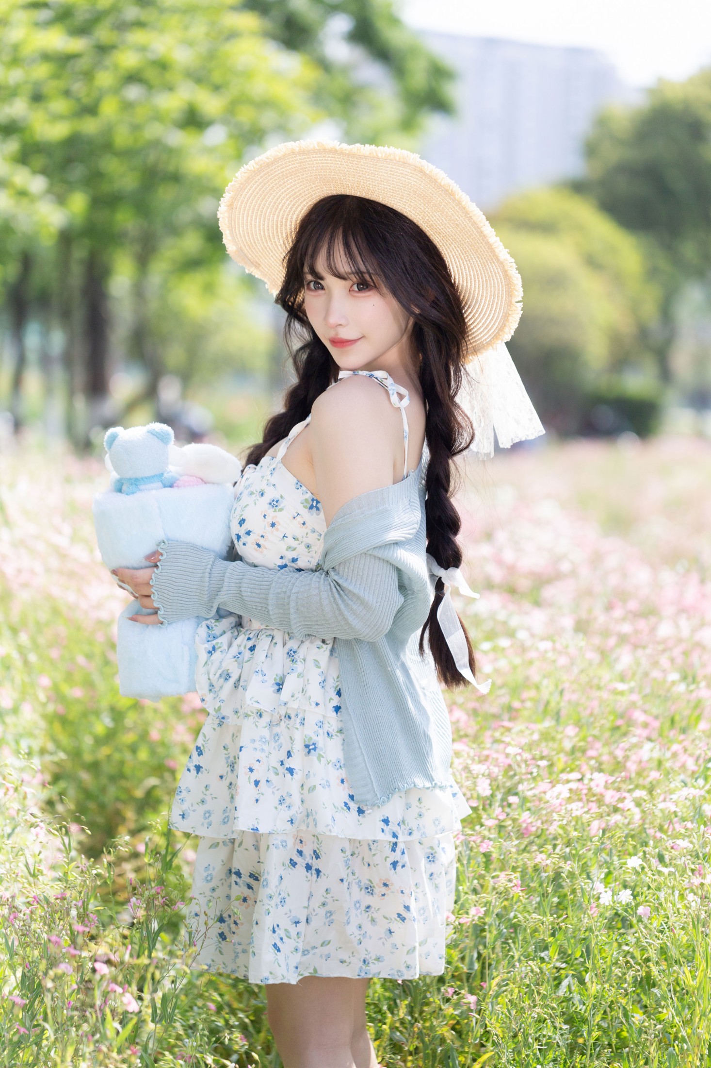 《复古风花海少女》[22P]