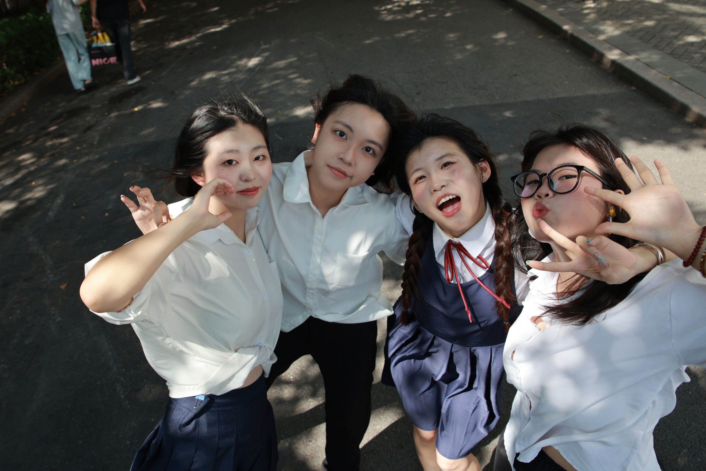 《我们的青春》[42P]