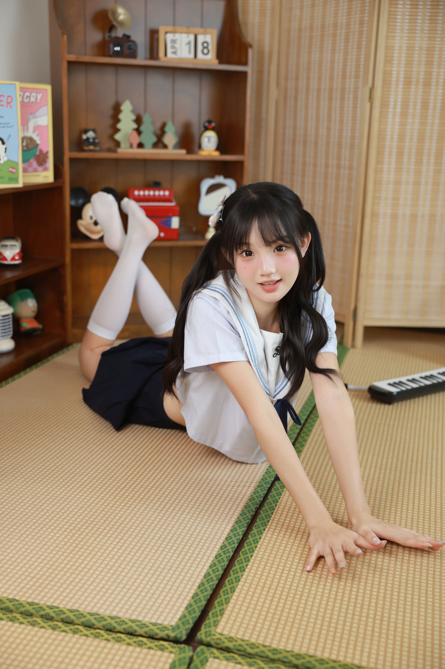 《日系jk少女|居家拍照》[30P]