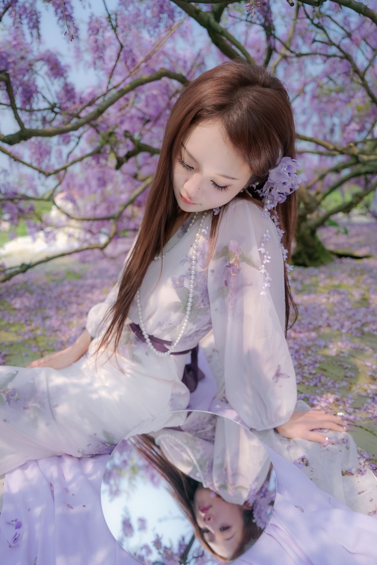 《紫藤花下》[14P]