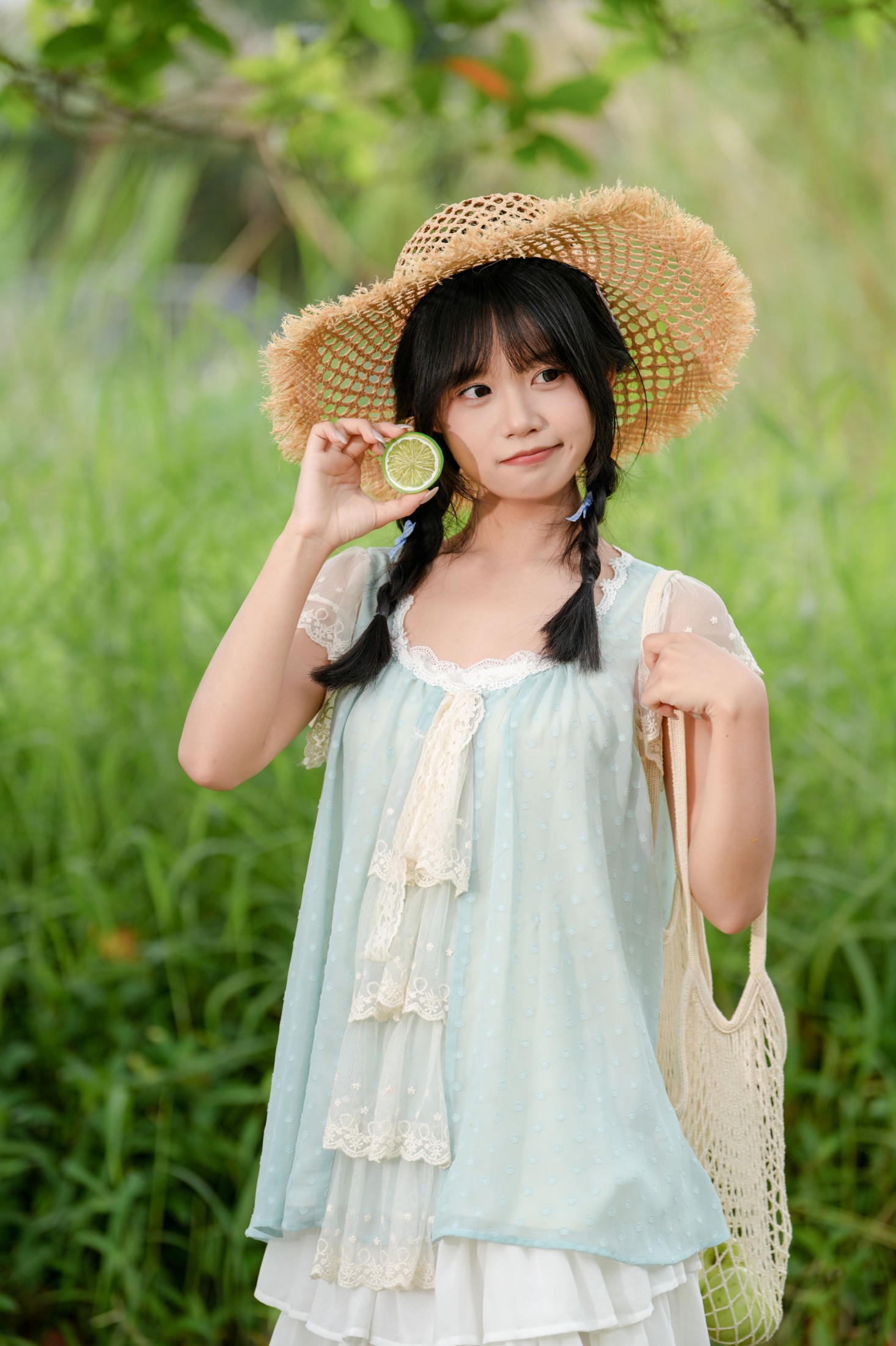 《夏日草地少女》[15P]