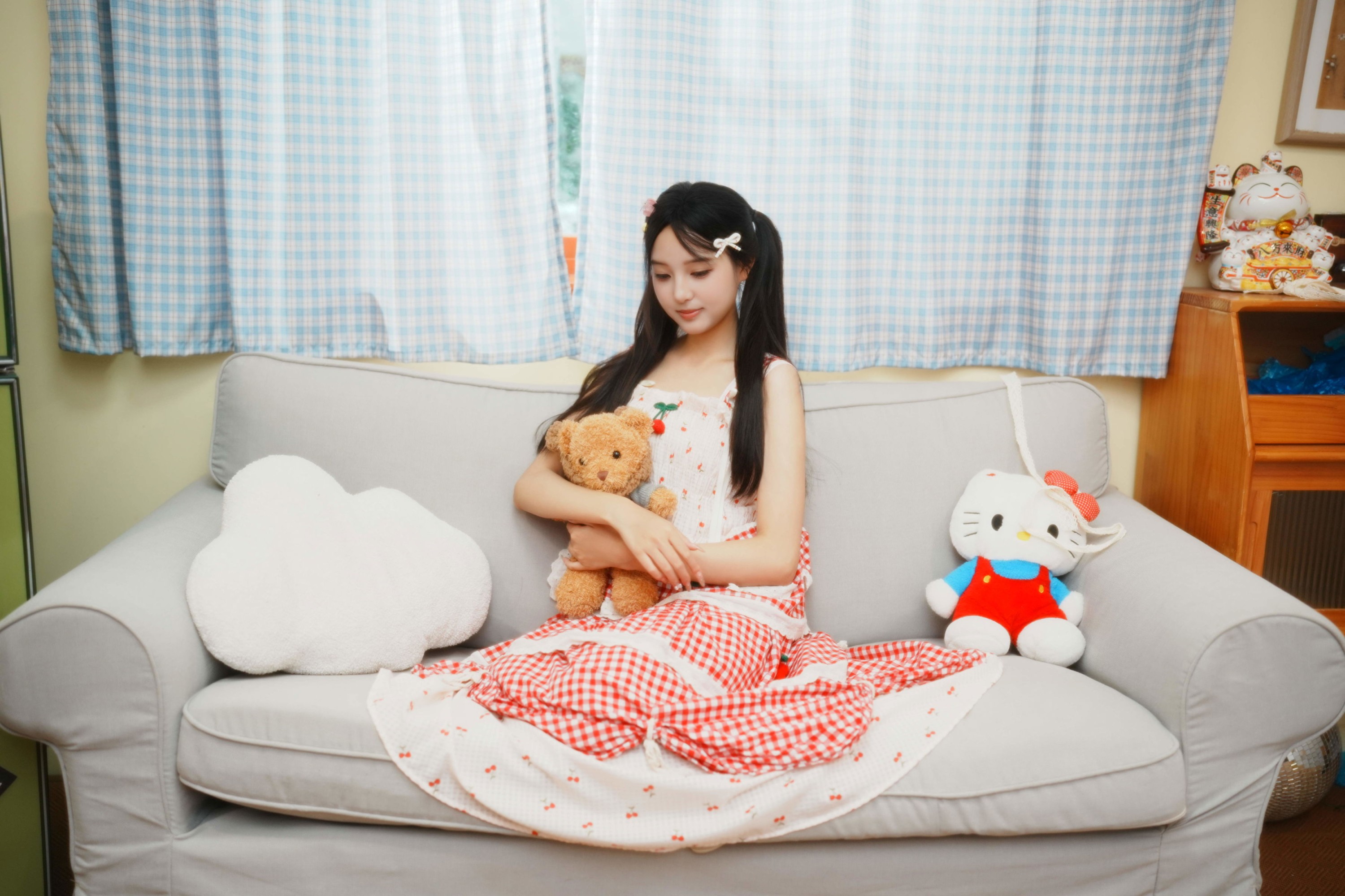 模特小月Vol.01 双马尾少女闺房写真