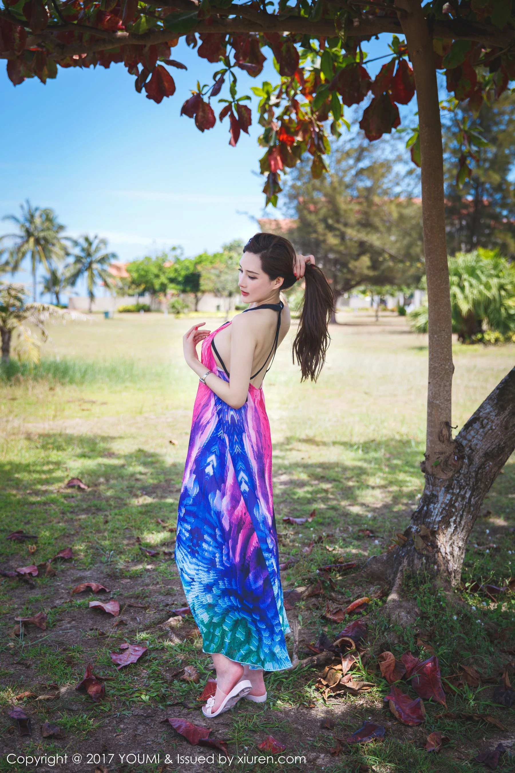 土肥圆矮挫穷《沙滩比基尼+韵味长裙》 尤蜜荟YouMi Vol.029