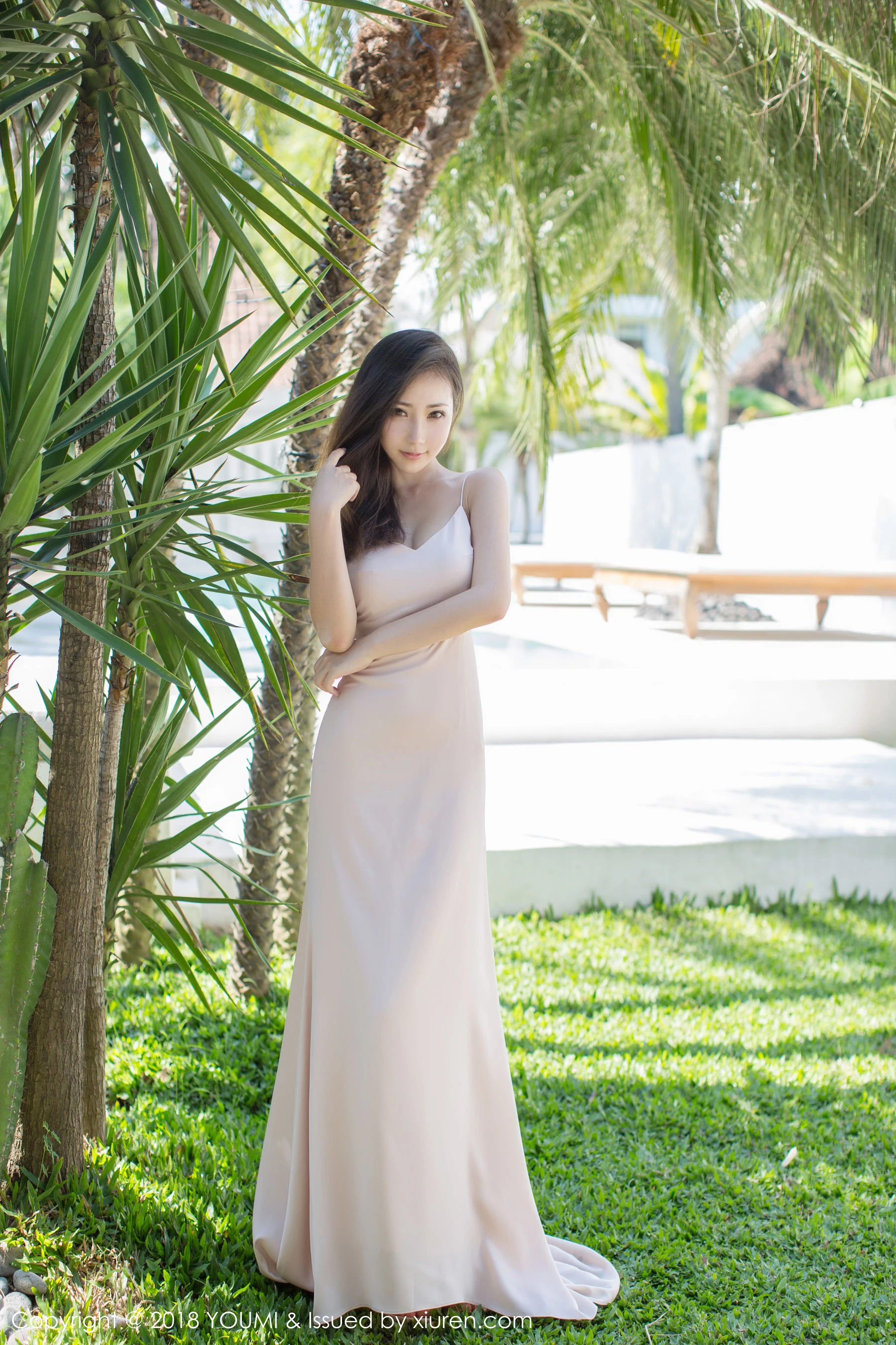 Yumi-尤美《优雅长裙+比基尼》 尤蜜荟YouMi Vol.156