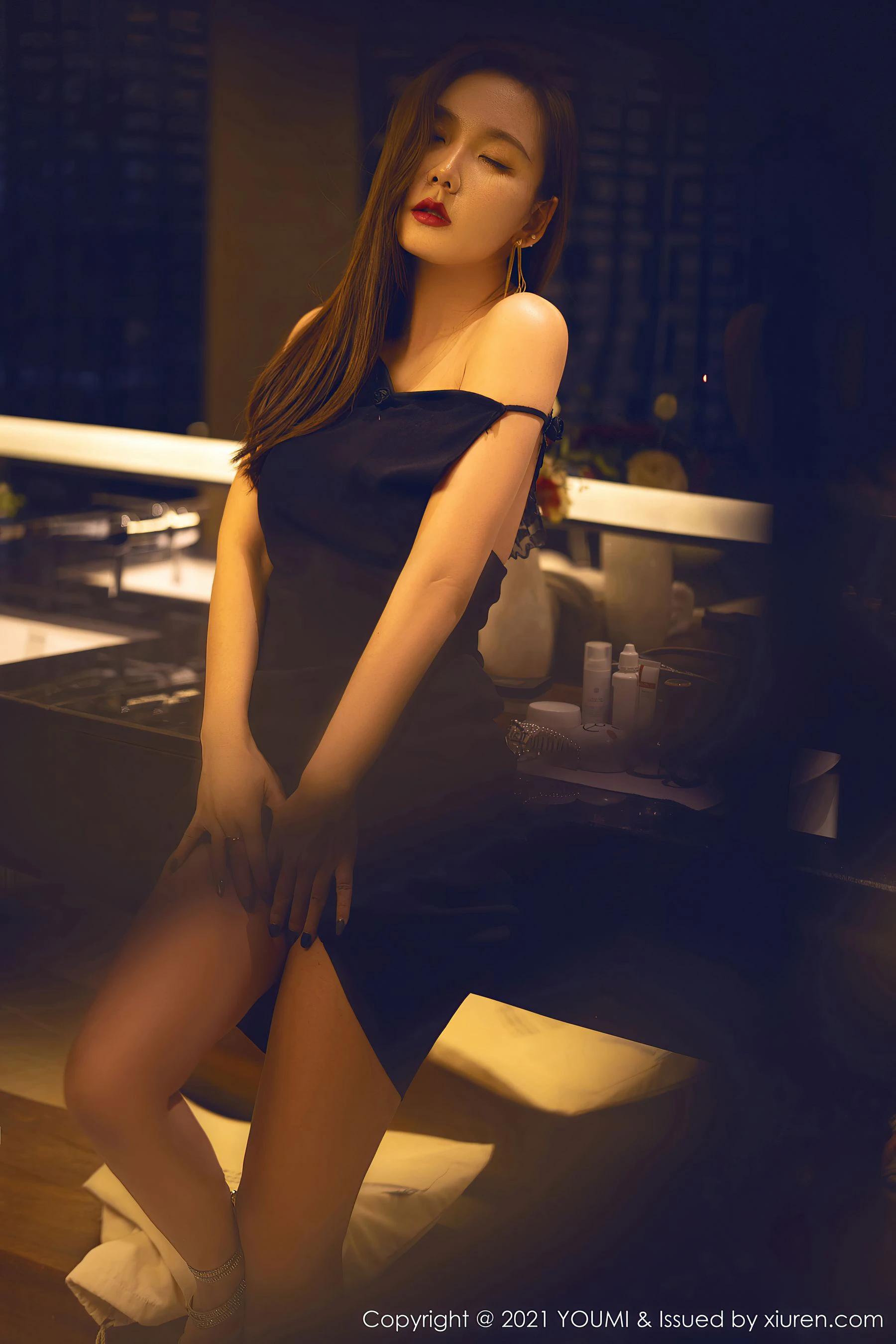 尤蜜荟YouMi Vol.710 艾静香