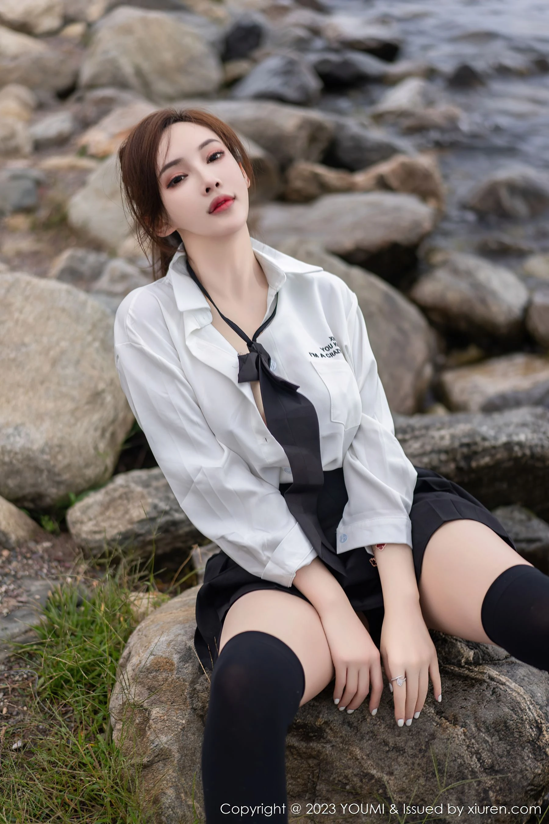 尤蜜荟 VOL.903 Carol周妍希 短裙美臀