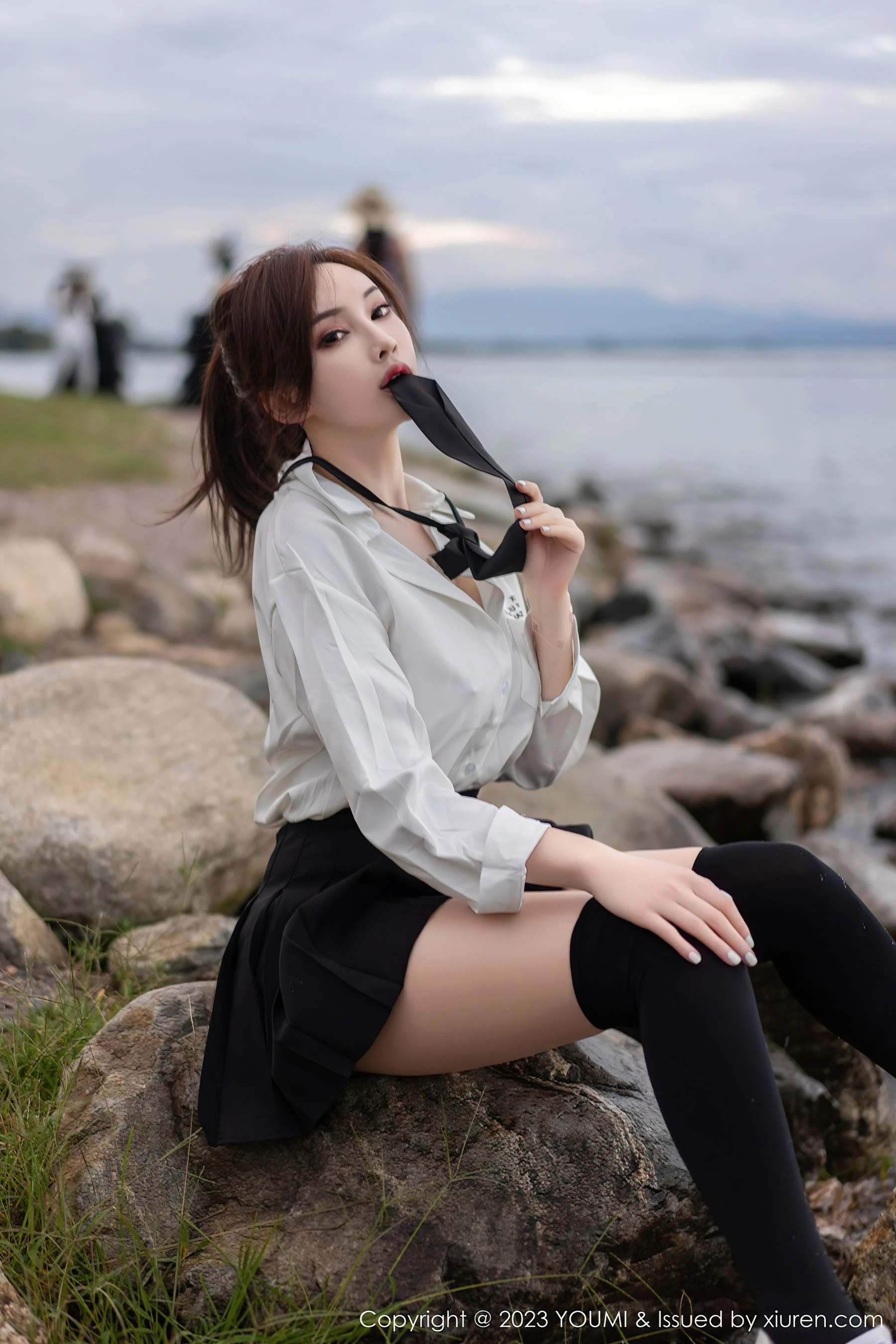 尤蜜荟 VOL.903 Carol周妍希 短裙美臀