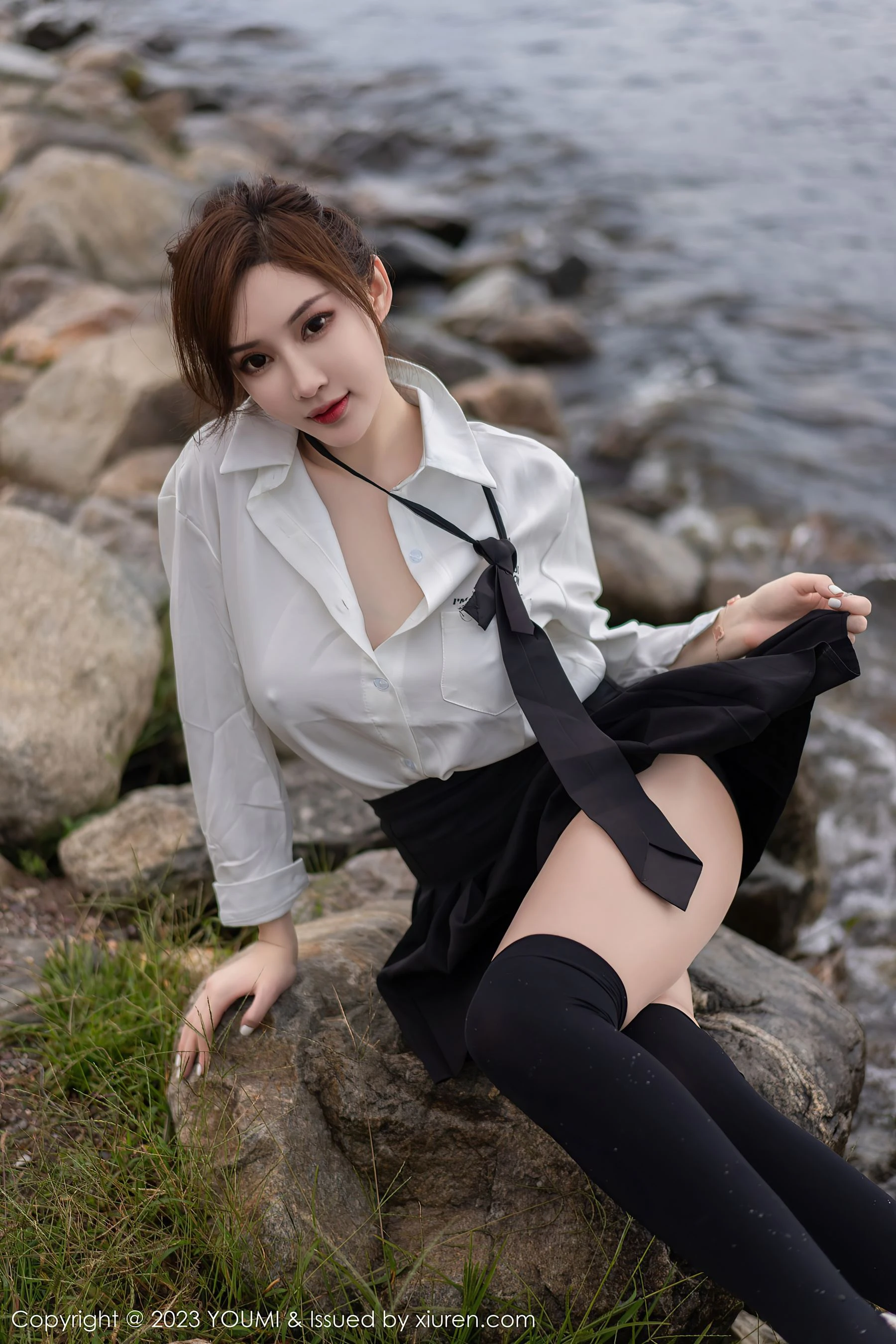 尤蜜荟 VOL.903 Carol周妍希 短裙美臀