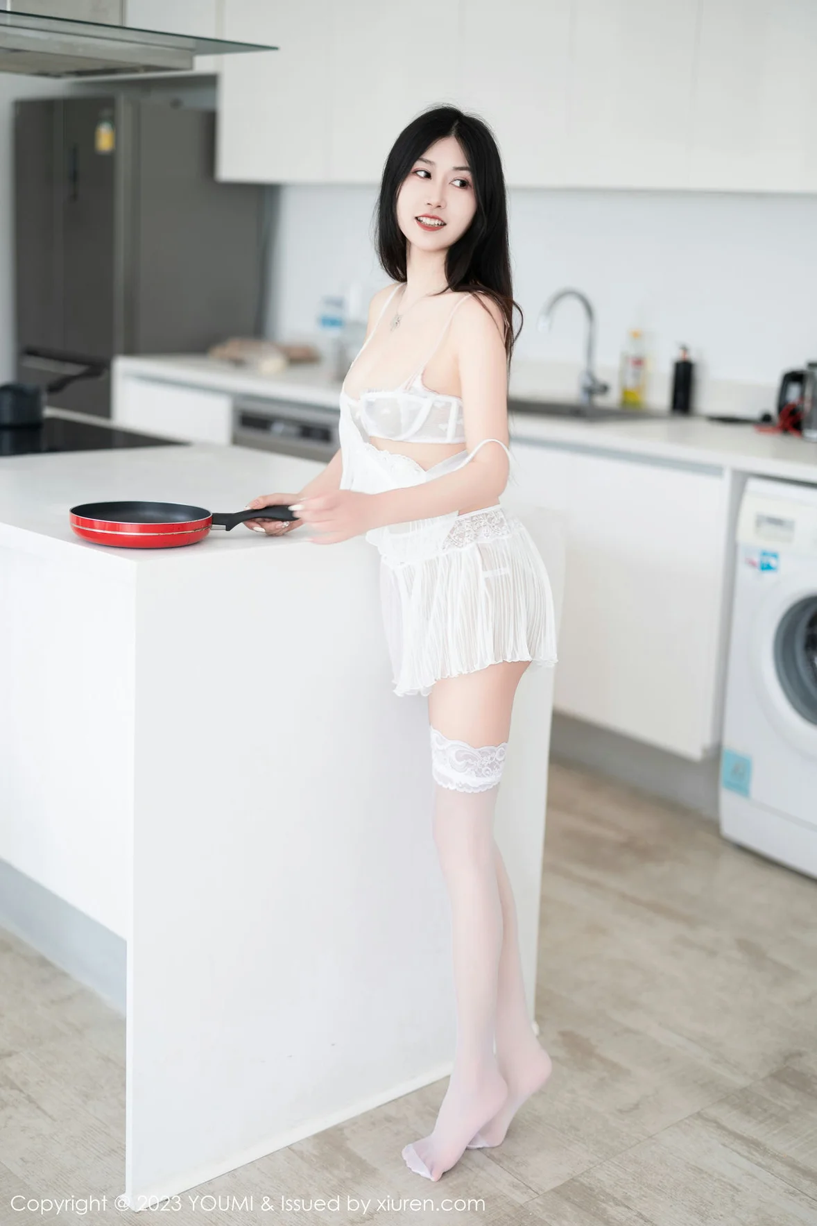 尤蜜荟 Vol.959 laura阿姣 白色网纱服饰泰国旅拍 [86P]