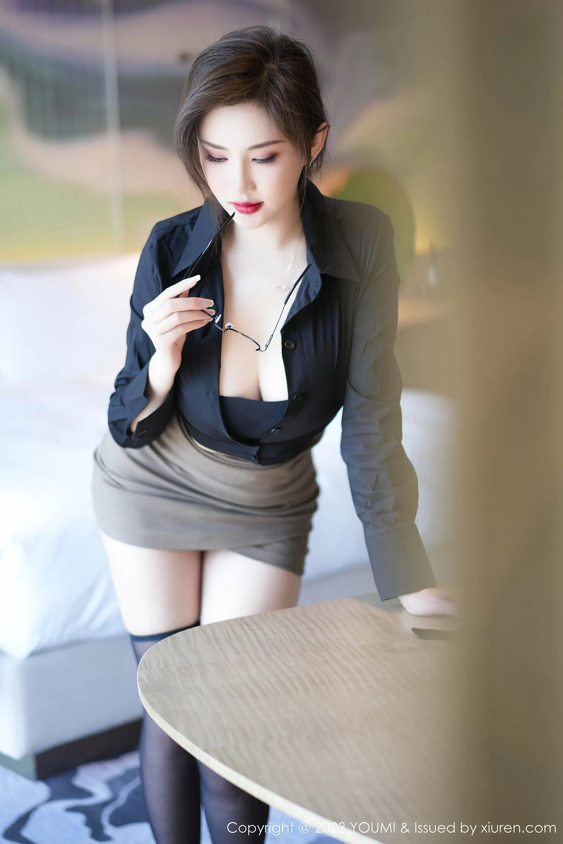 尤蜜荟 VOL.968 Carol周妍希 短裙黑丝 [83P]