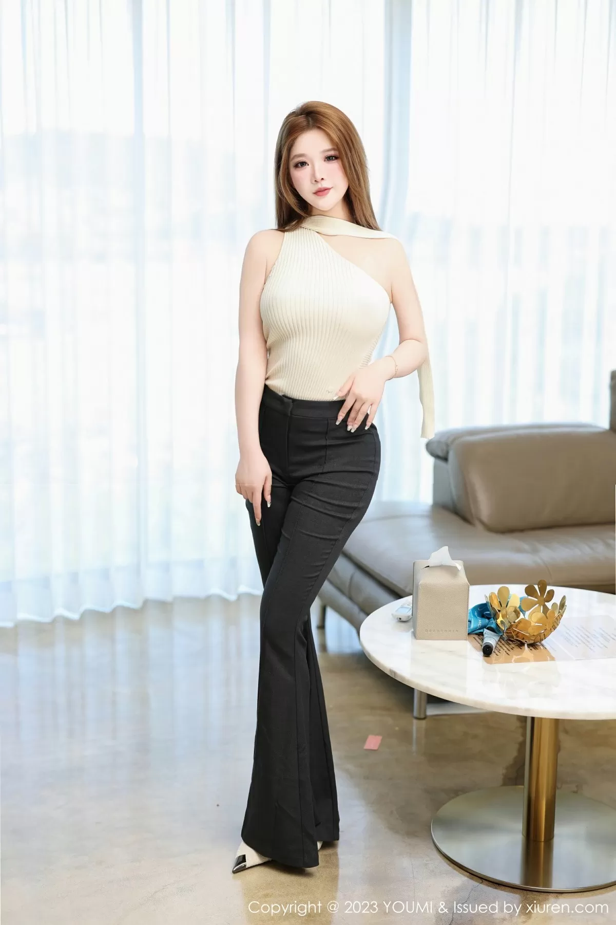 尤蜜荟 VOL.995 小海臀Rena [72P]