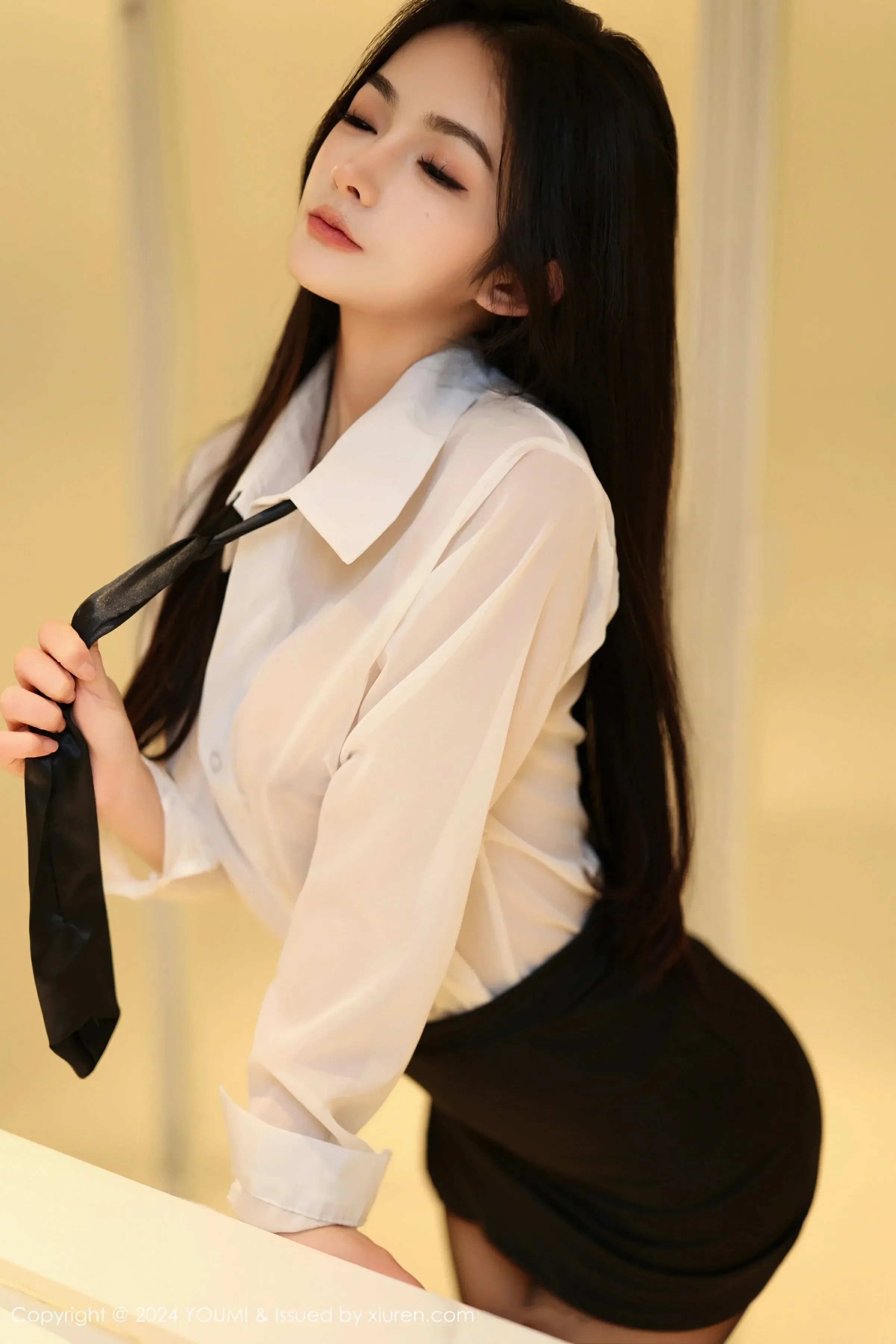 尤蜜荟 VOL.1050 谭小灵 [90P]