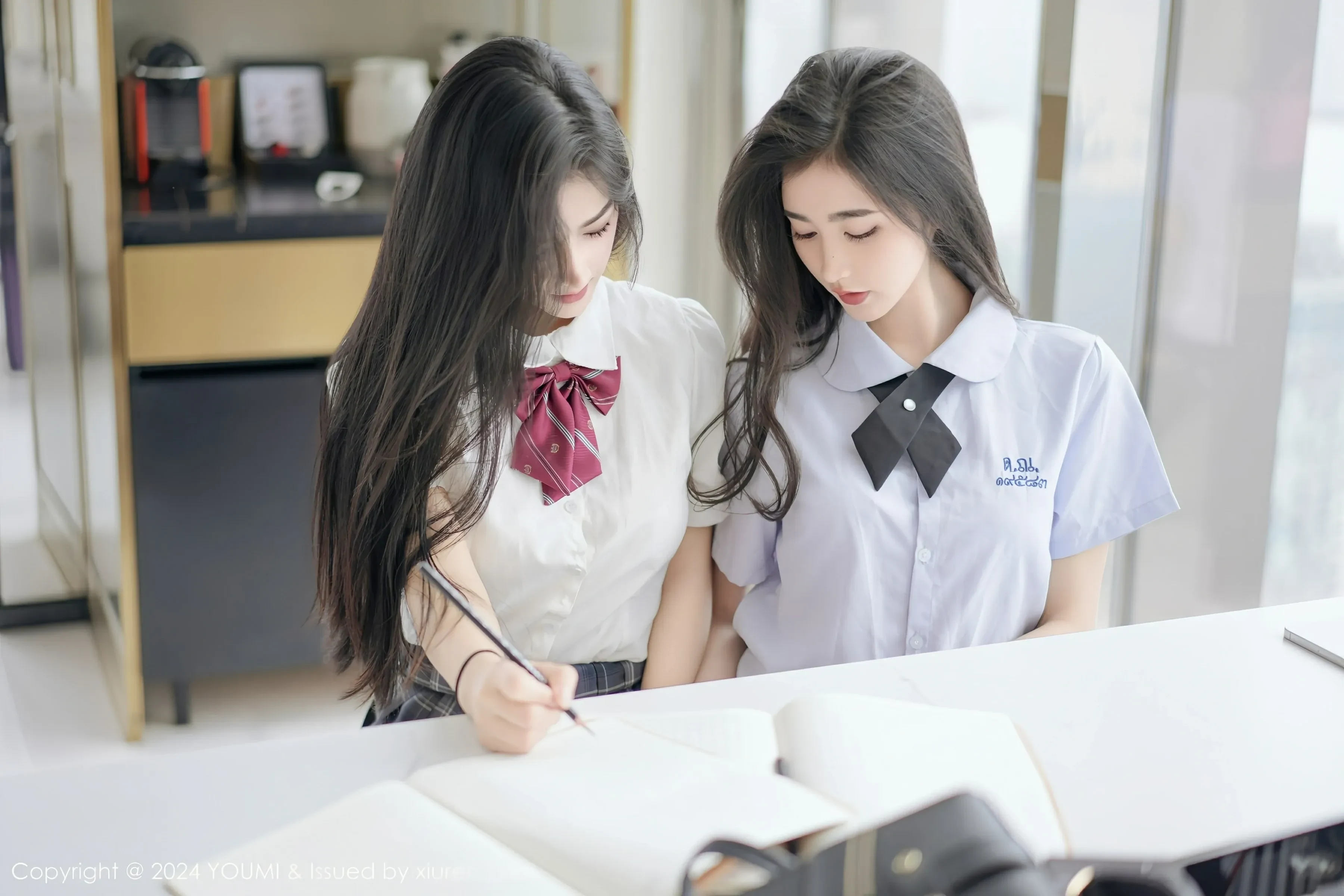 尤蜜荟 VOL.1057 谭小灵 模特合集 [103P]