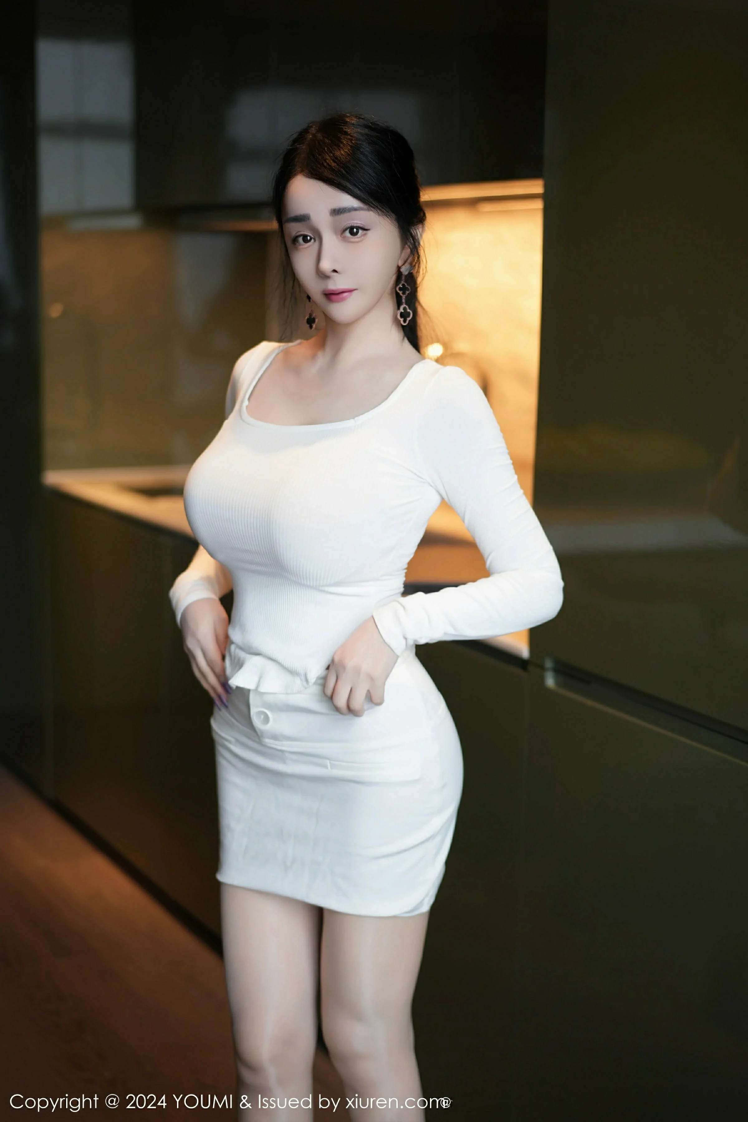 尤蜜荟 VOL.1107 允爾 [68P]